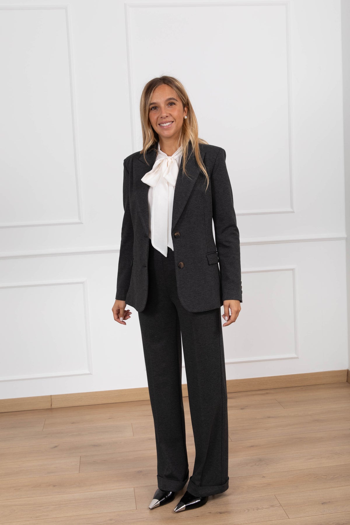Pantalone gamba dritta in punto milano variante antracite ViCOLO