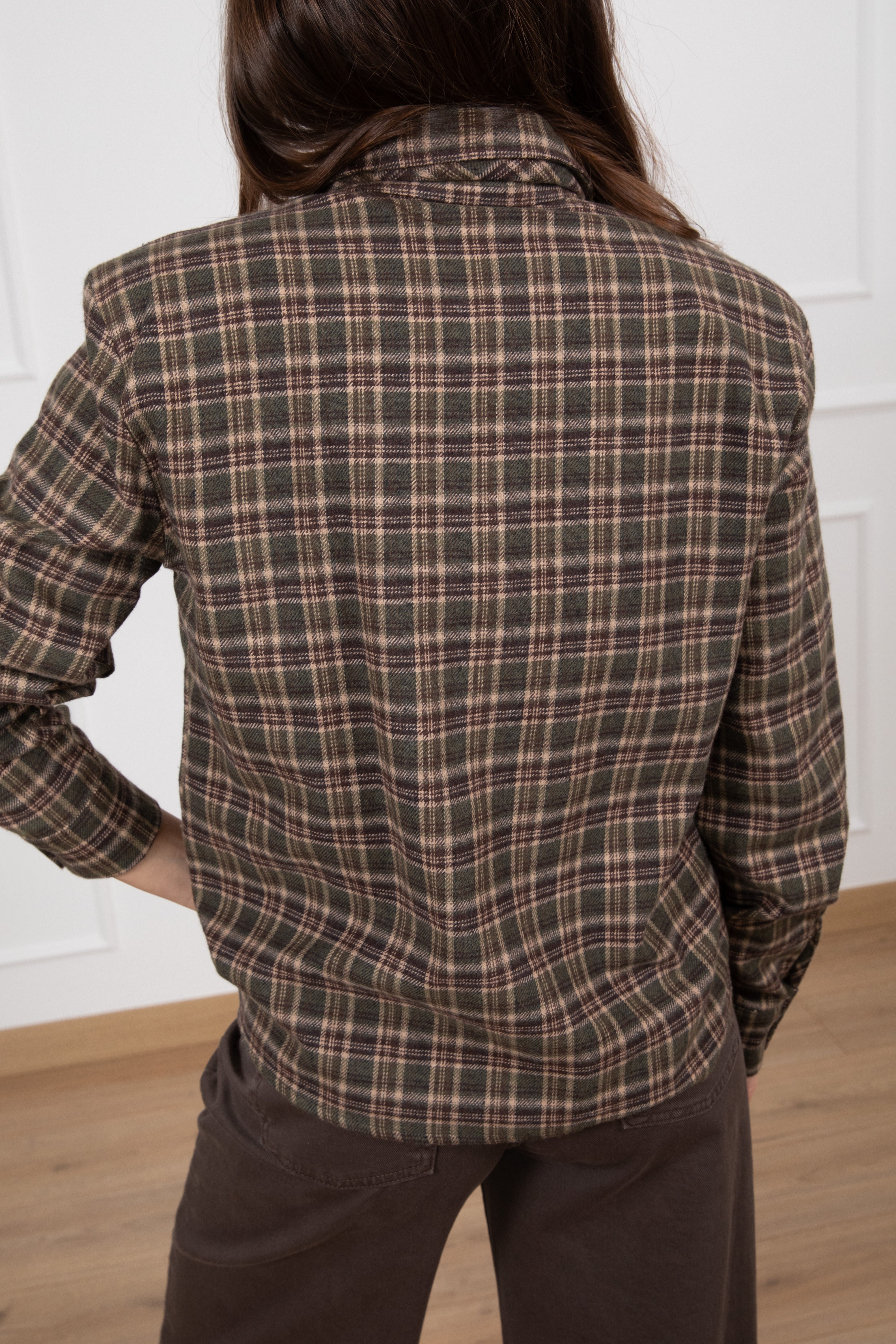 Camicia check in flanella con spallina imbottita e cravatta Tensione IN