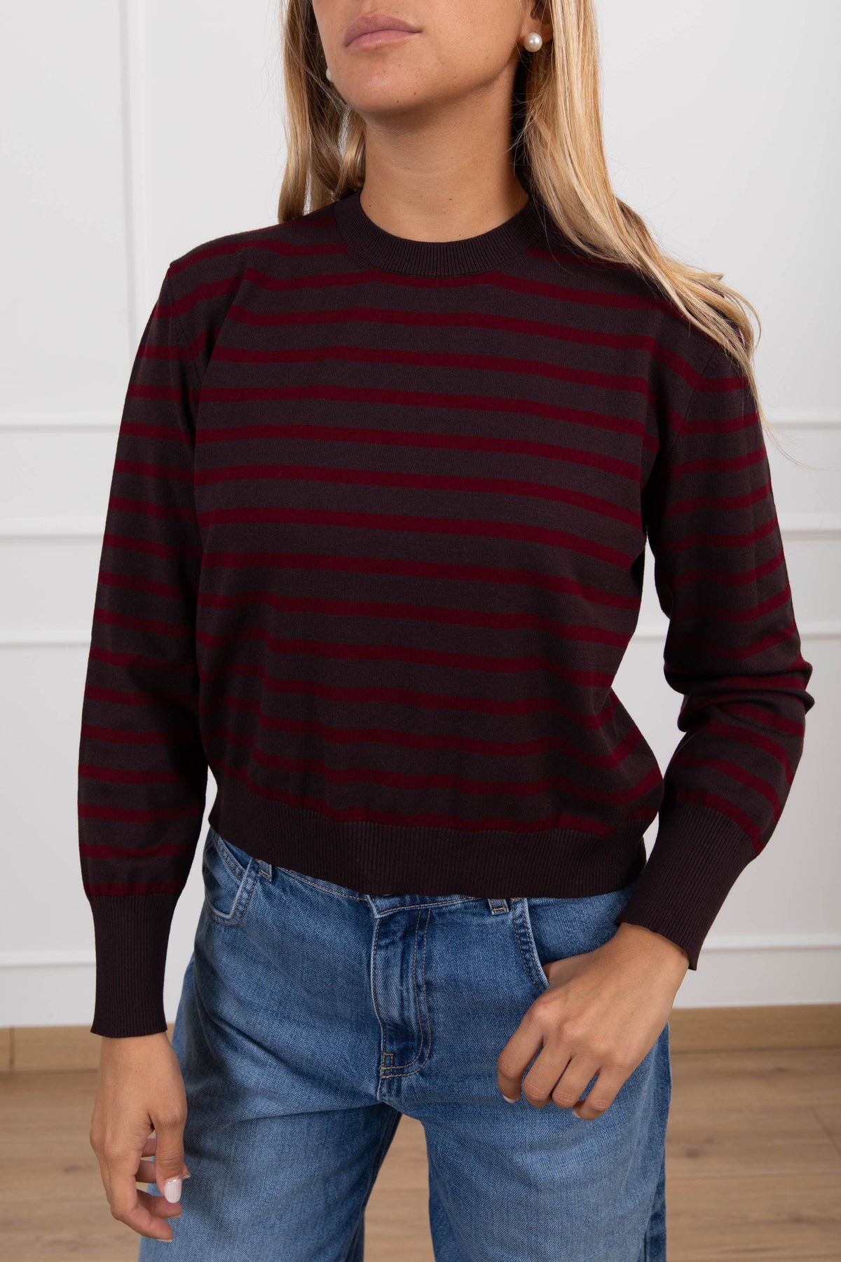 Pull girocollo in viscosa a righe variante moro Tensione IN