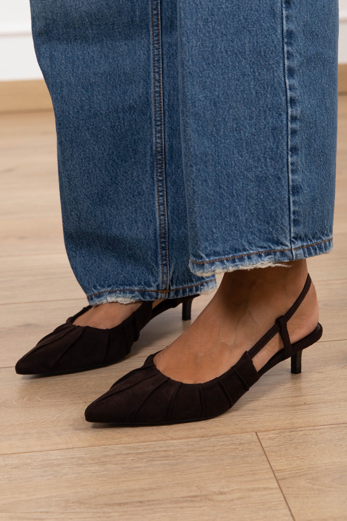 Sling back in eco-camoscio variante moro Susy Mix