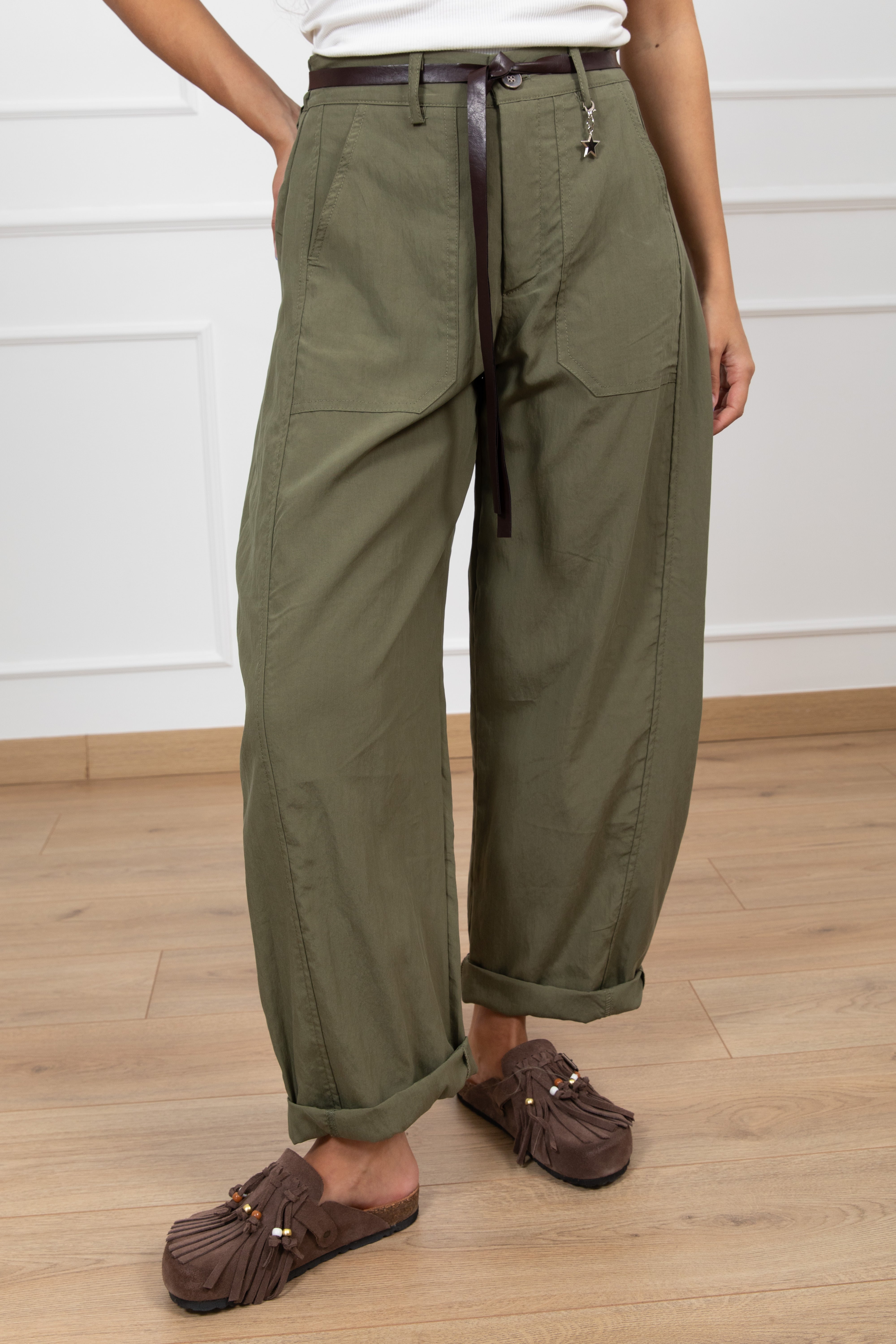 Pantalone parachute carrot-fit con elastico sul retro Susy Mix