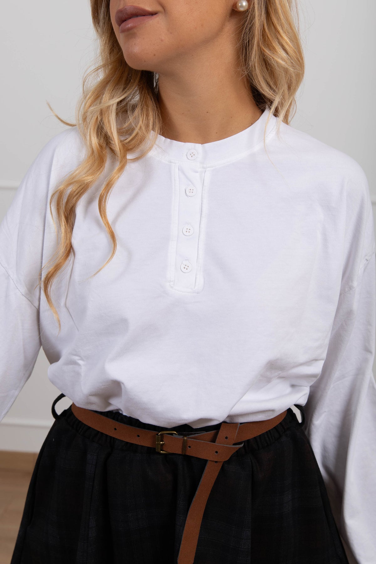 T-shirt serafino manica campana variante bianco Susy Mix