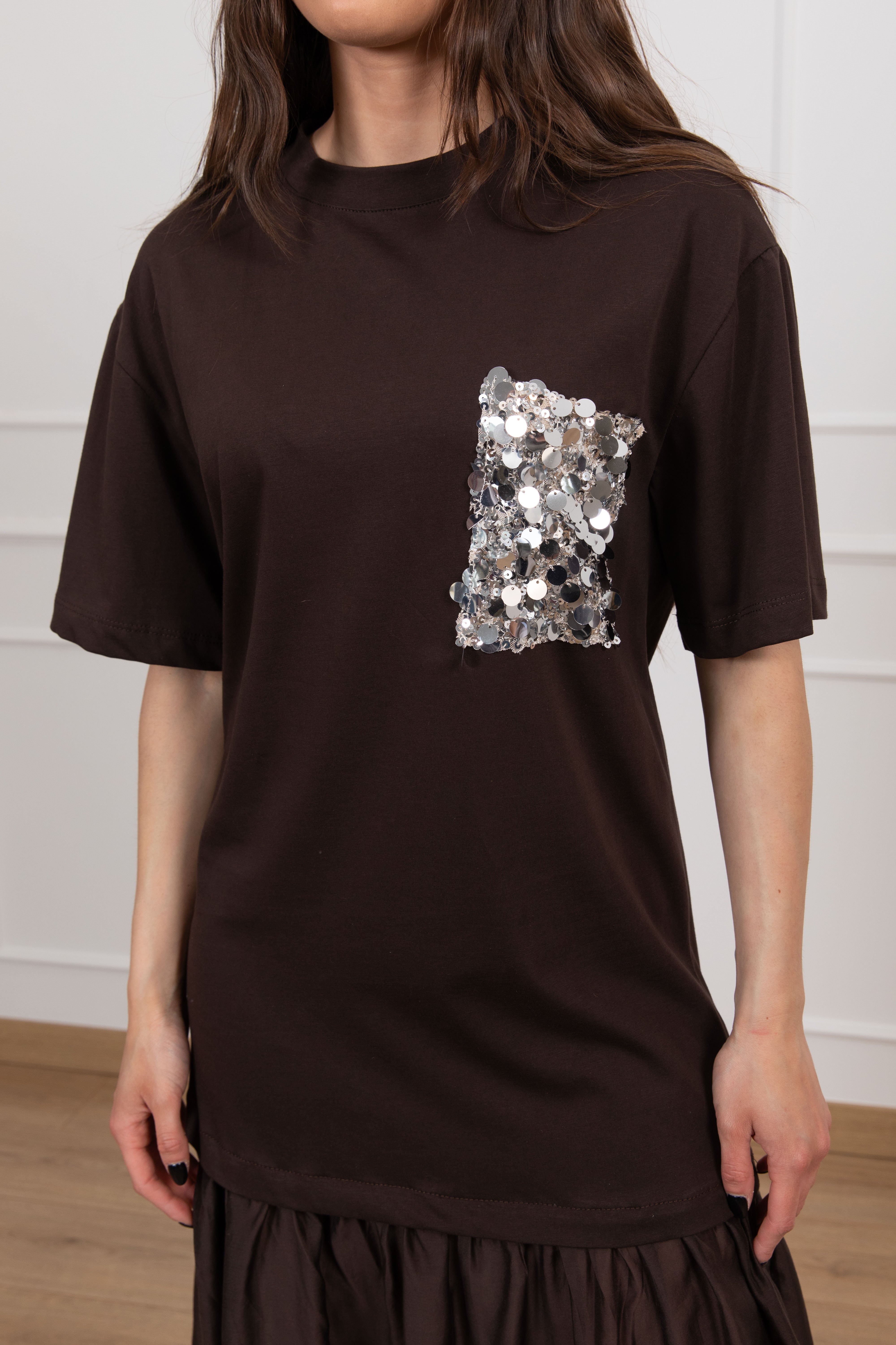 Abito t-shirt bi-materico con tasca paillettes Tensione IN
