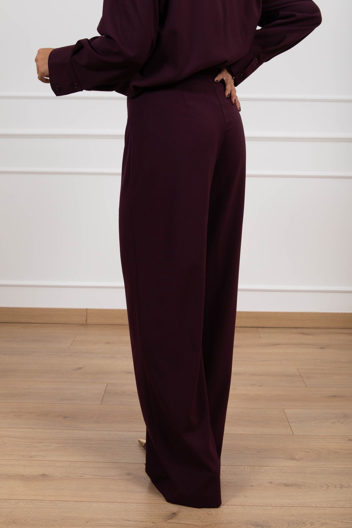 Pantalone gamba dritta variante bordeaux Tensione IN