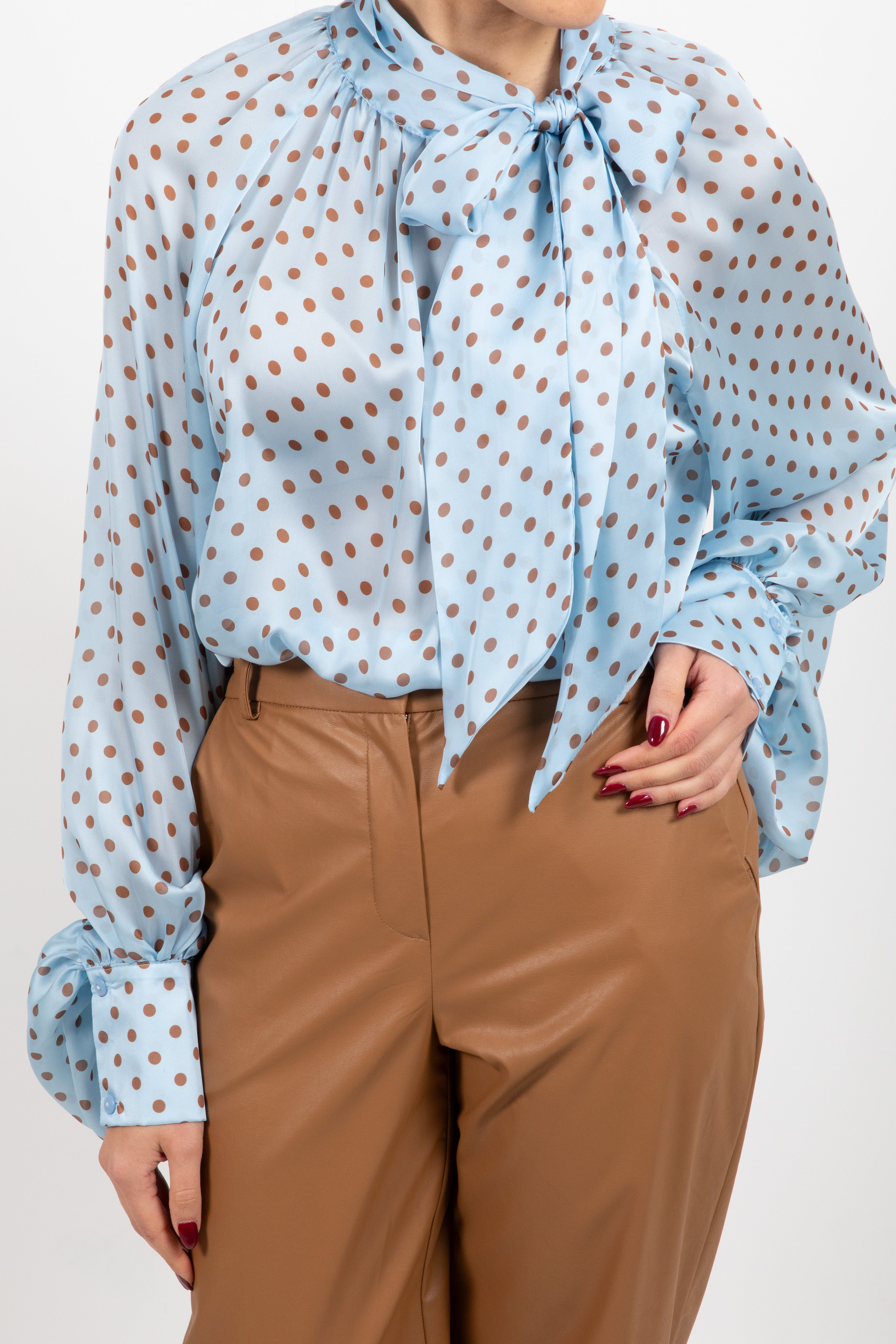 Blusa a pois con fiocco Tensione IN