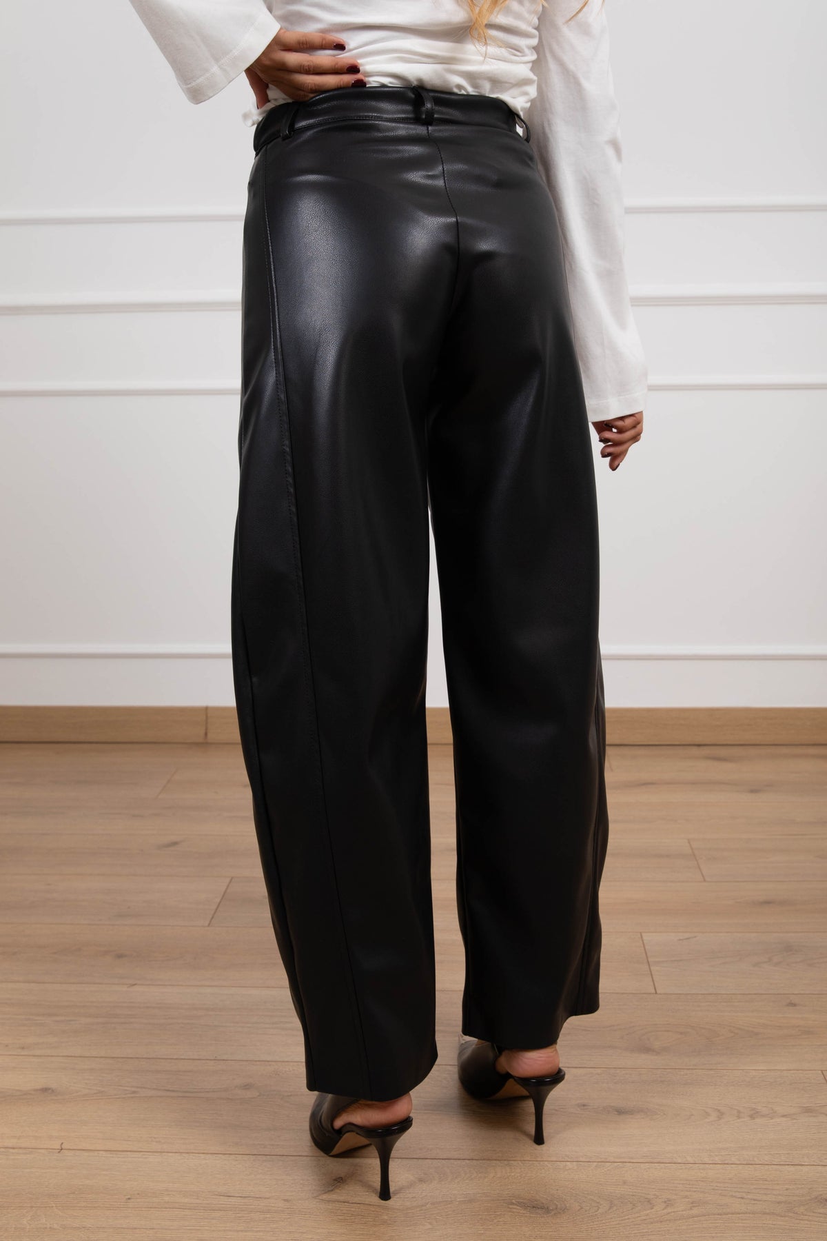 Pantalone in eco-pelle con elastico sul retro Susy Mix