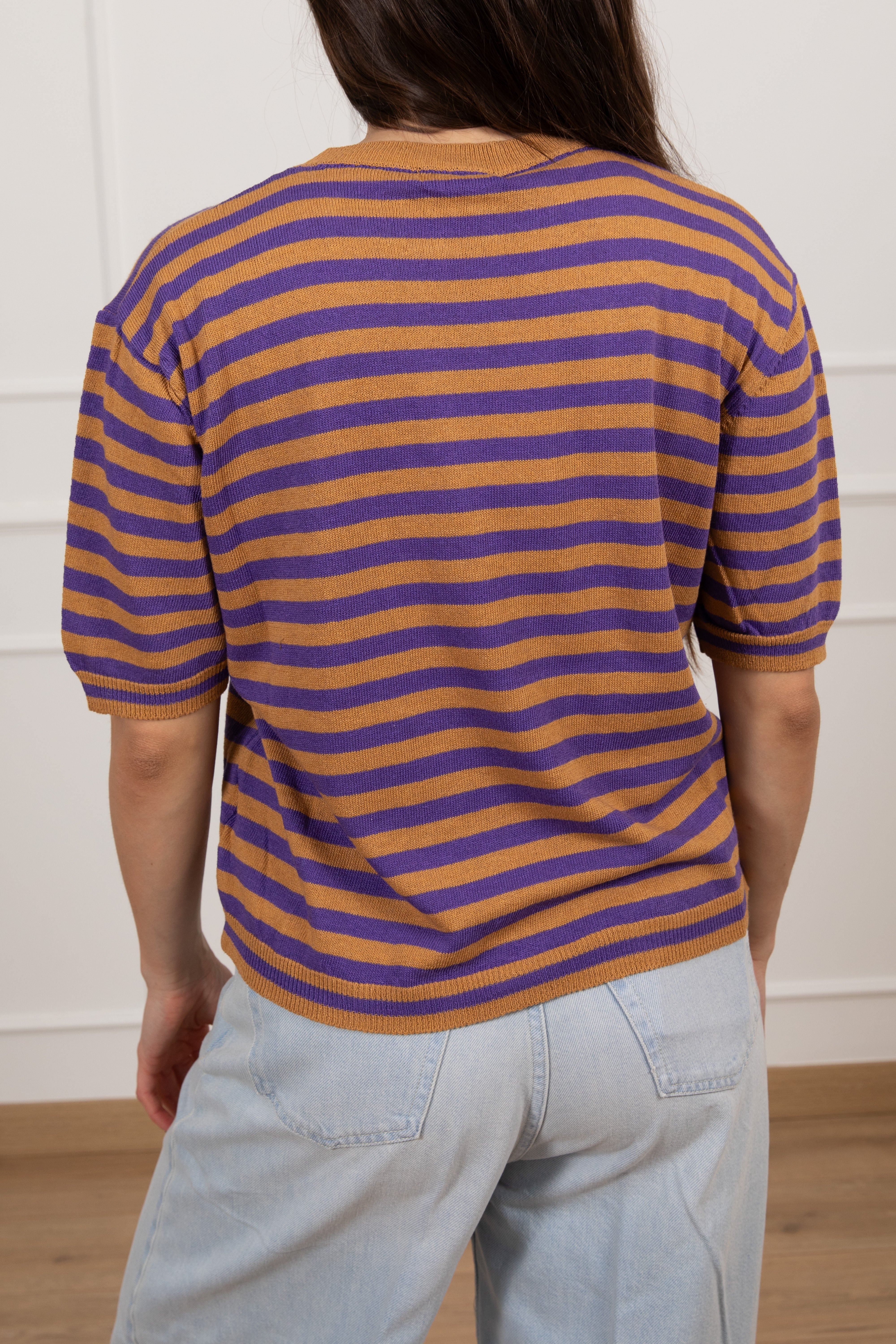 T-shirt in maglia a righe Motel