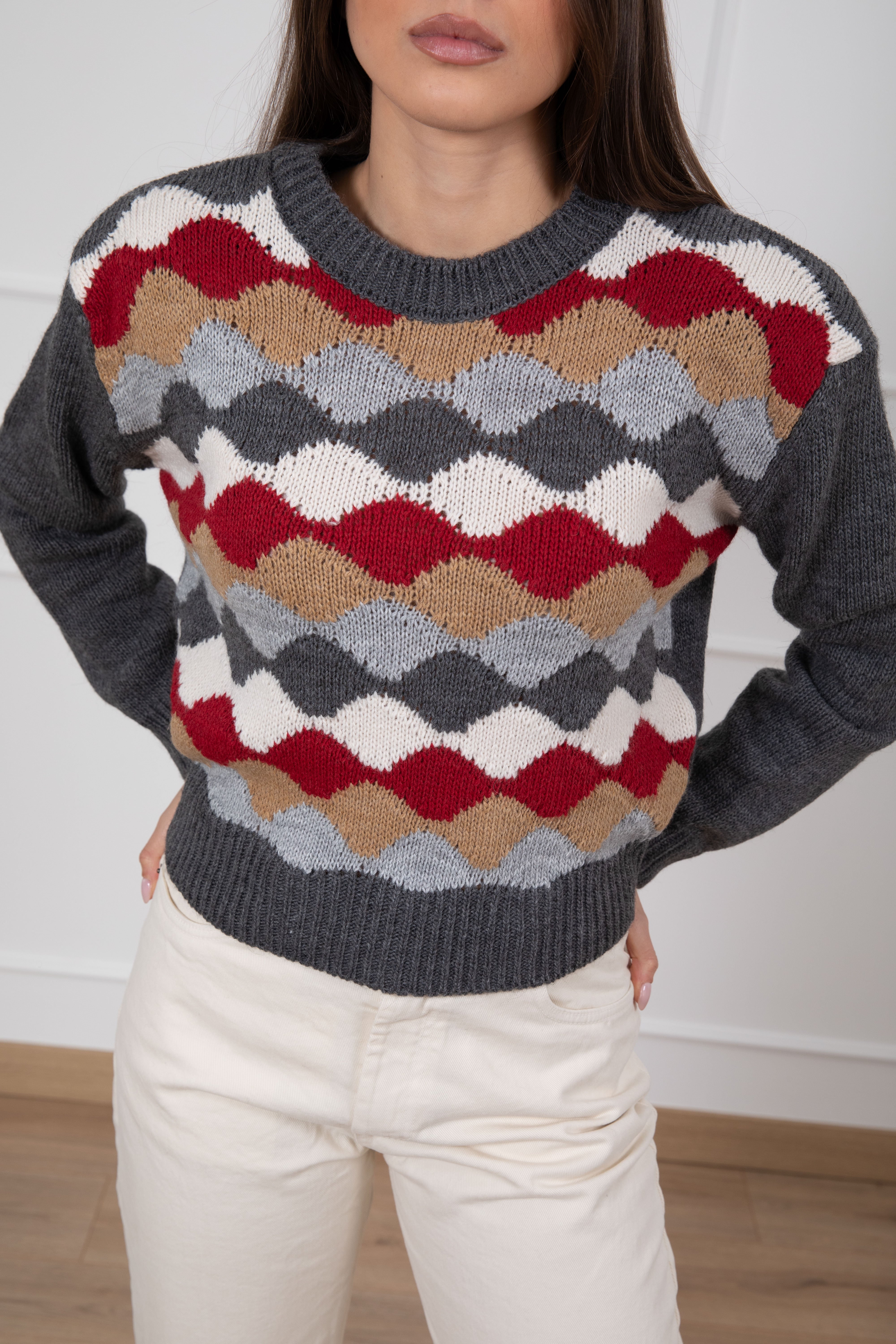 Pull motivo rombi con spallina imbottita ViCOLO