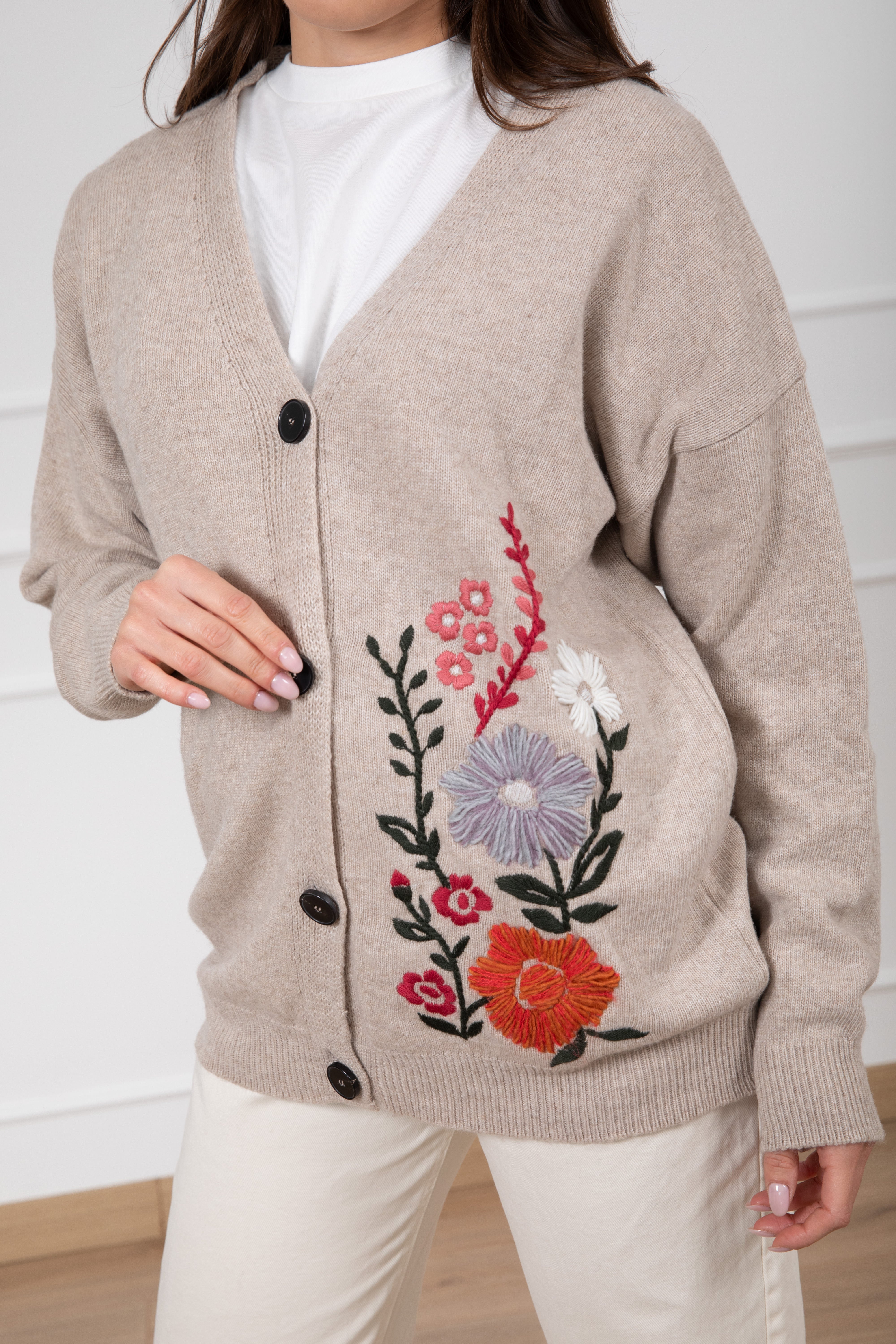 Cardigan con ricamo fiore ViCOLO