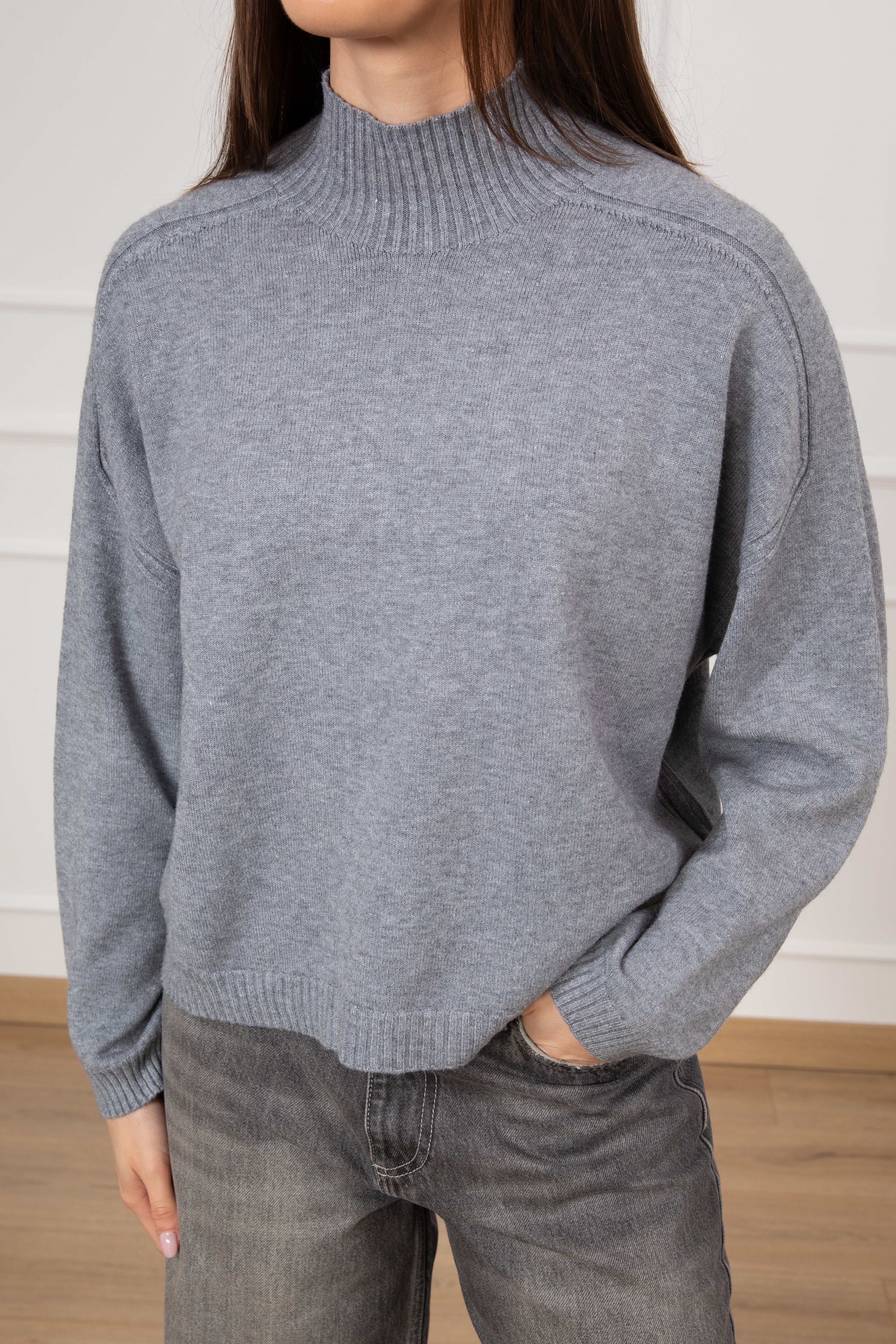 Pull mezzo-collo a scatoletta in viscosa Tensione IN