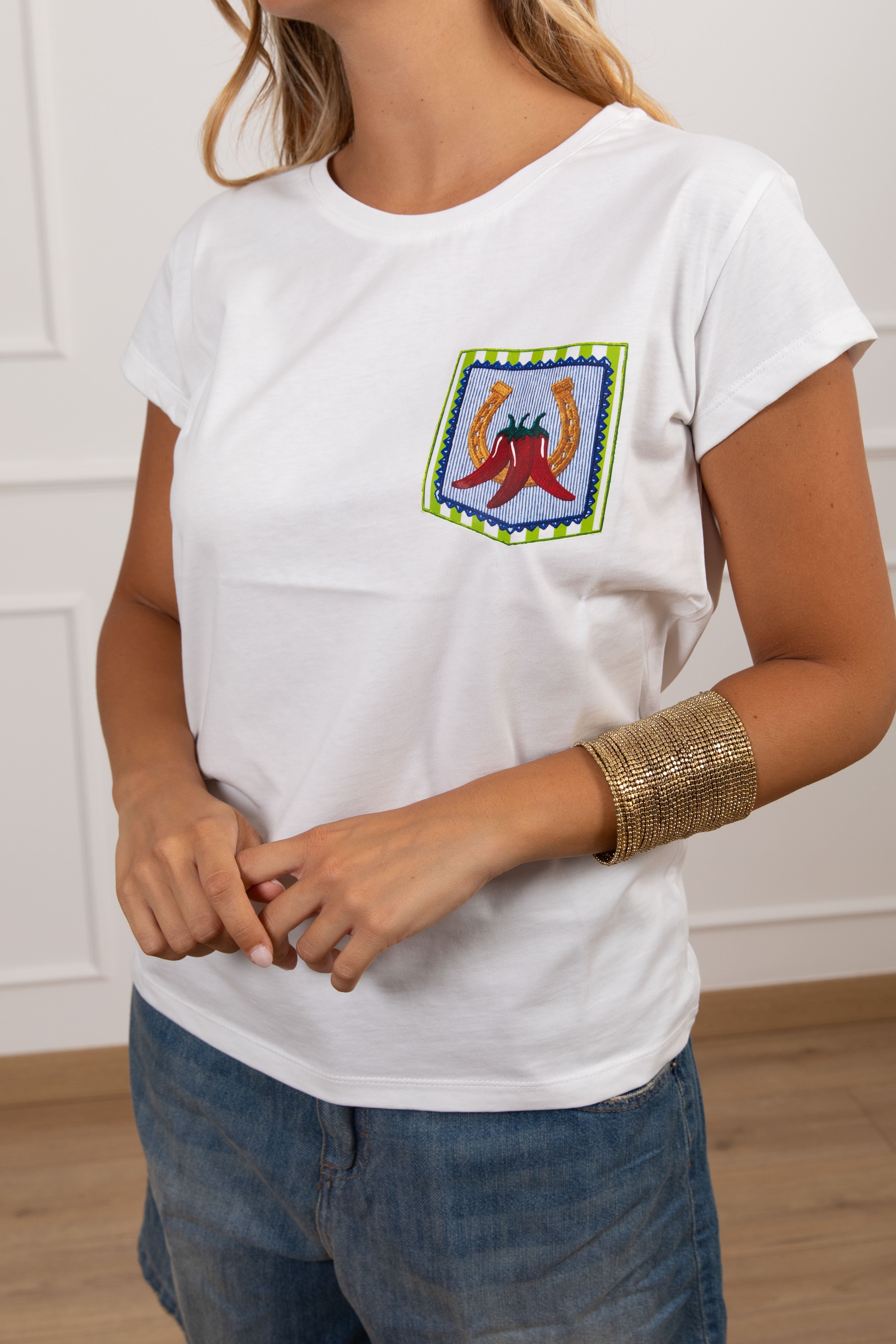 T-shirt con stampa taschino peperoncini ViCOLO