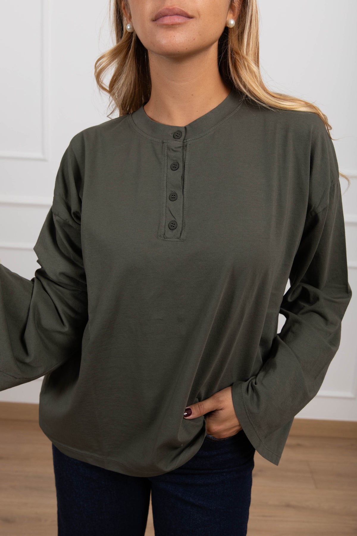 T-shirt serafino manica campana variante militare Susy Mix