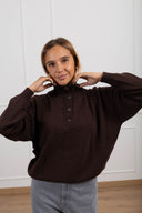 Pull mezzo collo con bottoni variante moro ViCOLO