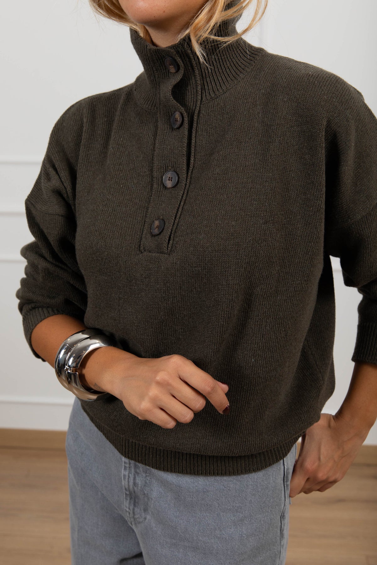 Pull mezzo collo con bottoni variante militare ViCOLO