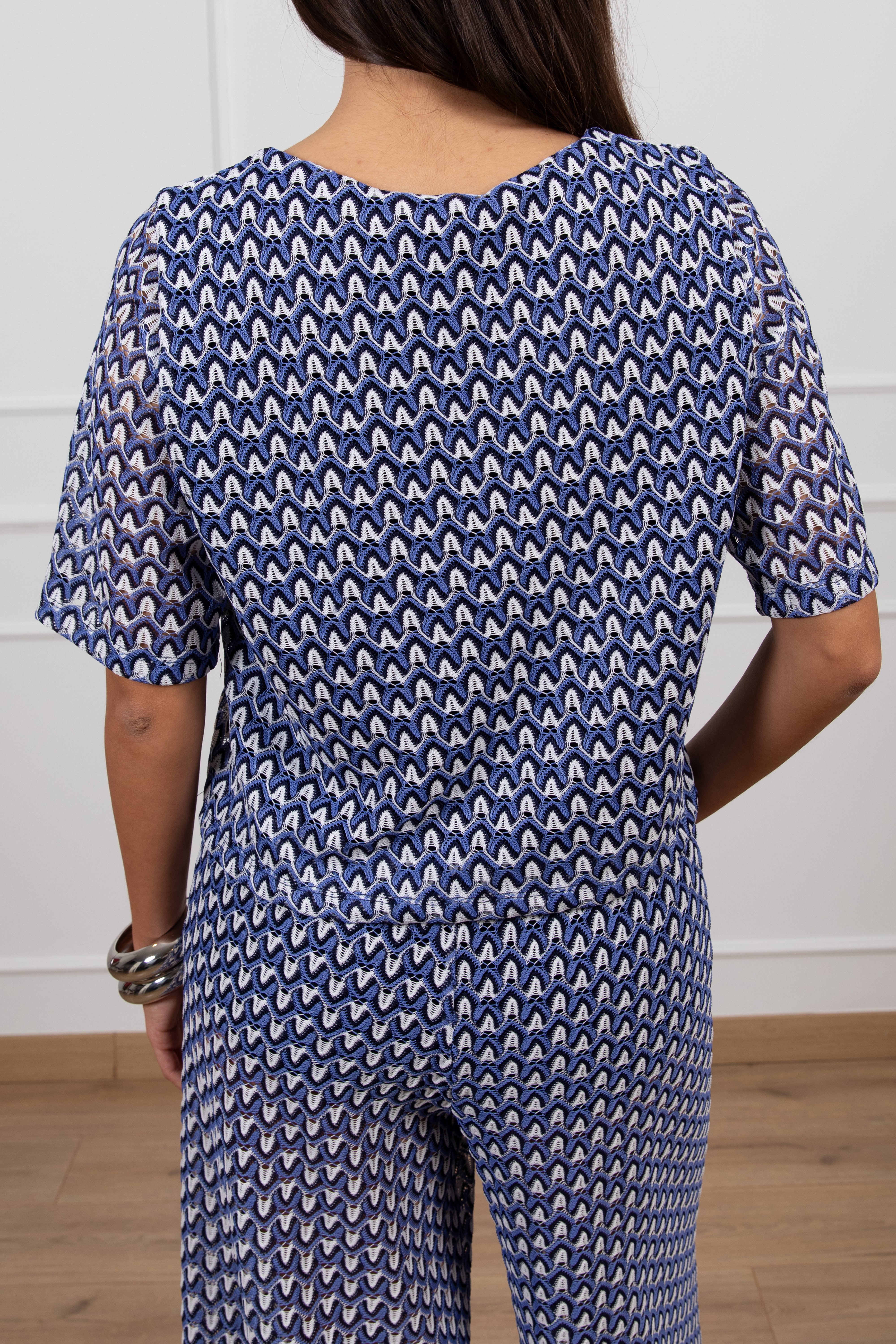 Blusa manica corta motivo zig-zag indaco ViCOLO