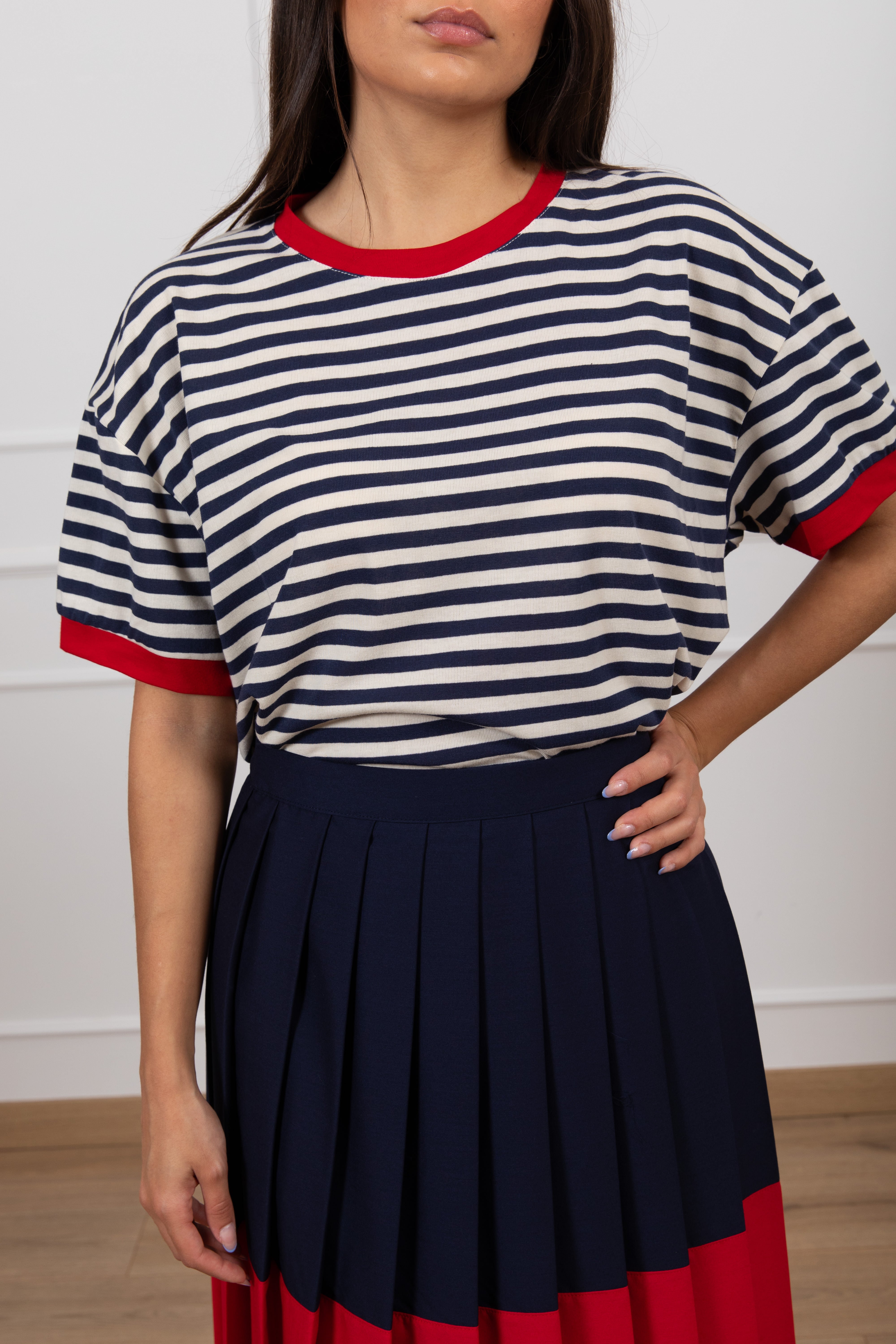 T-shirt a righe con profilo a contrasto Tensione IN