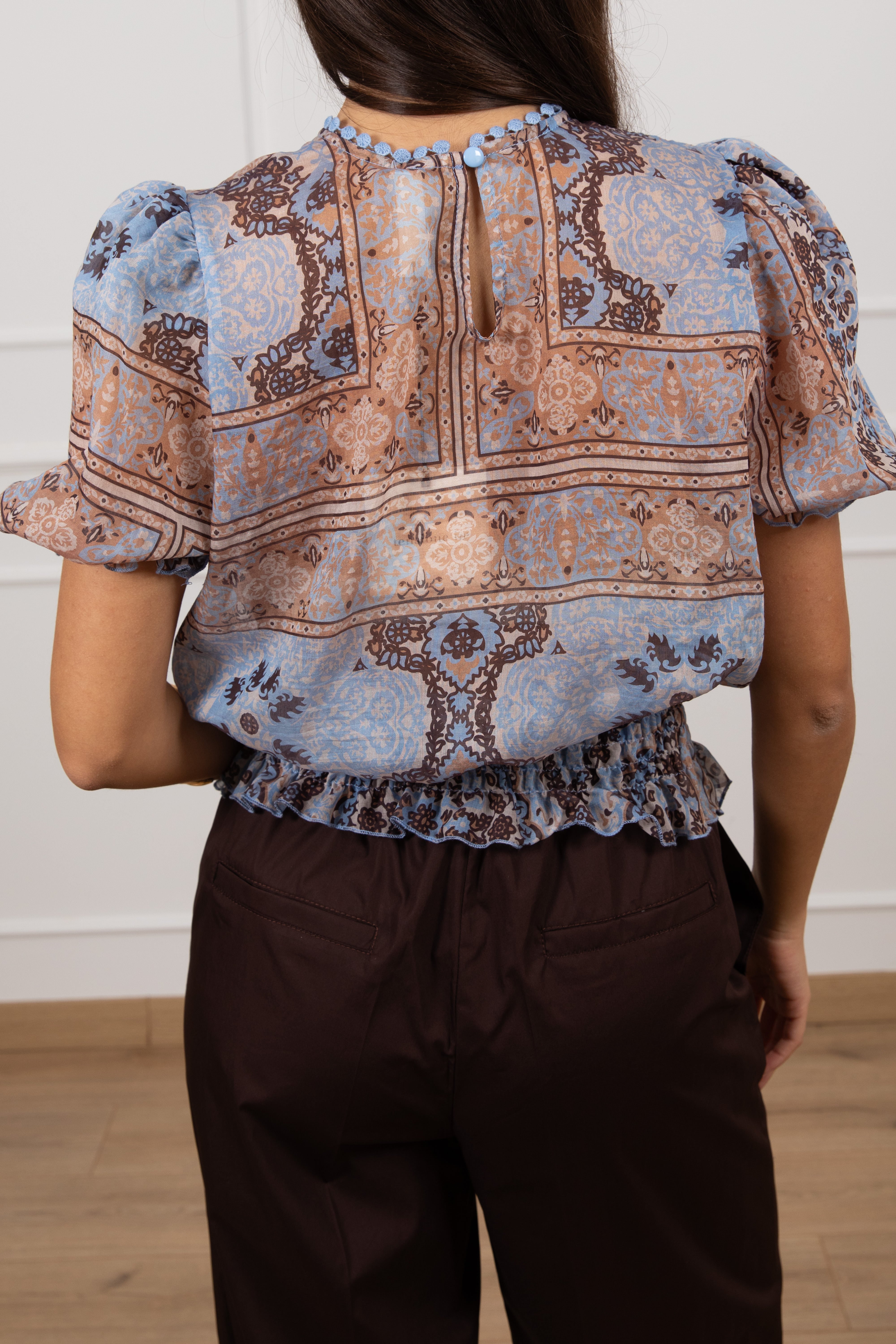 Blusa fantasia Minorca con arricciatura Tensione IN