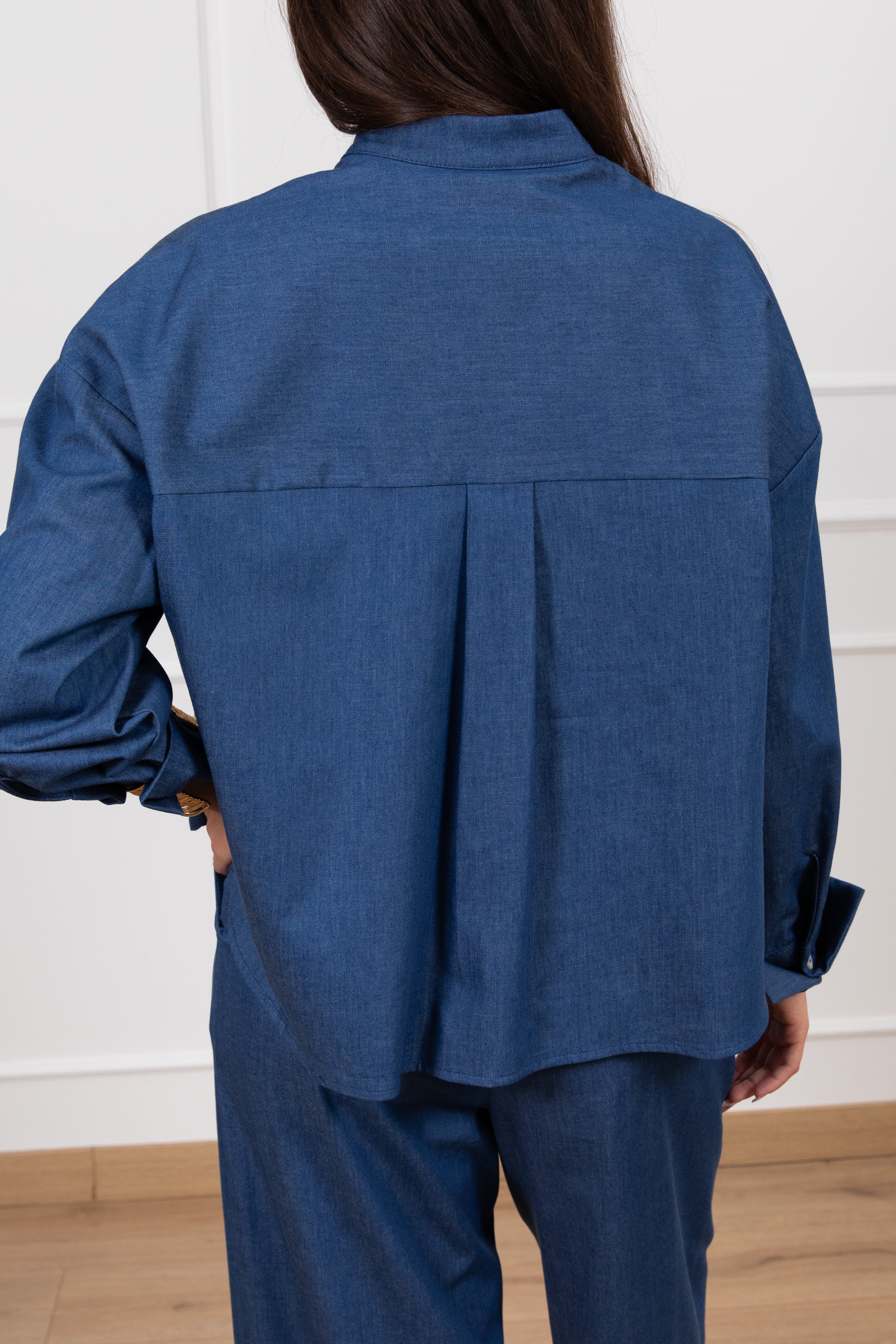 PRE ORDER 11/05 Camicia in chambrix con collo alla coreana Tensione IN