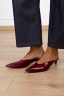 Sabot a punta con tacco basso Divine Follie