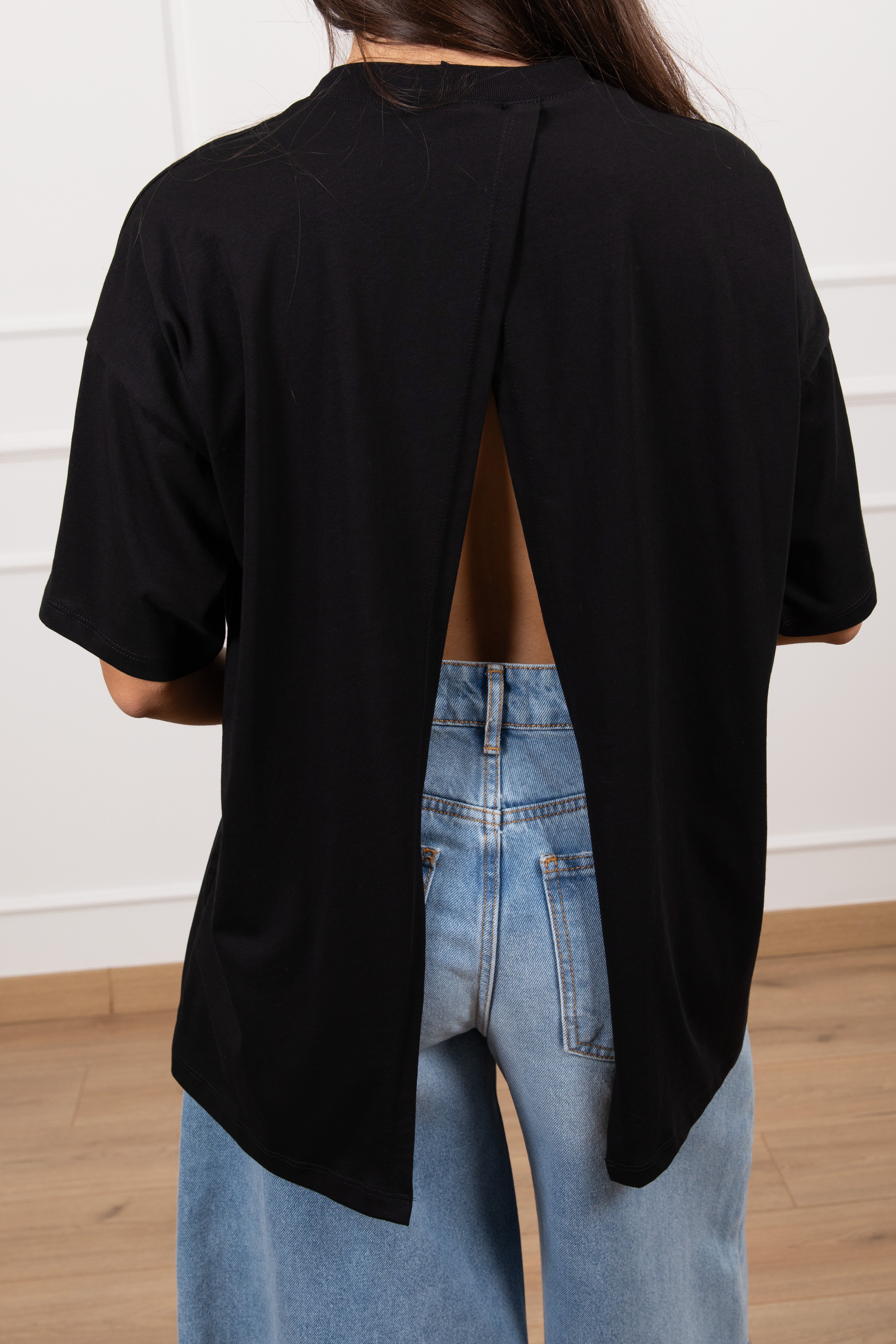 T-shirt over-size con spacco sul retro ViCOLO