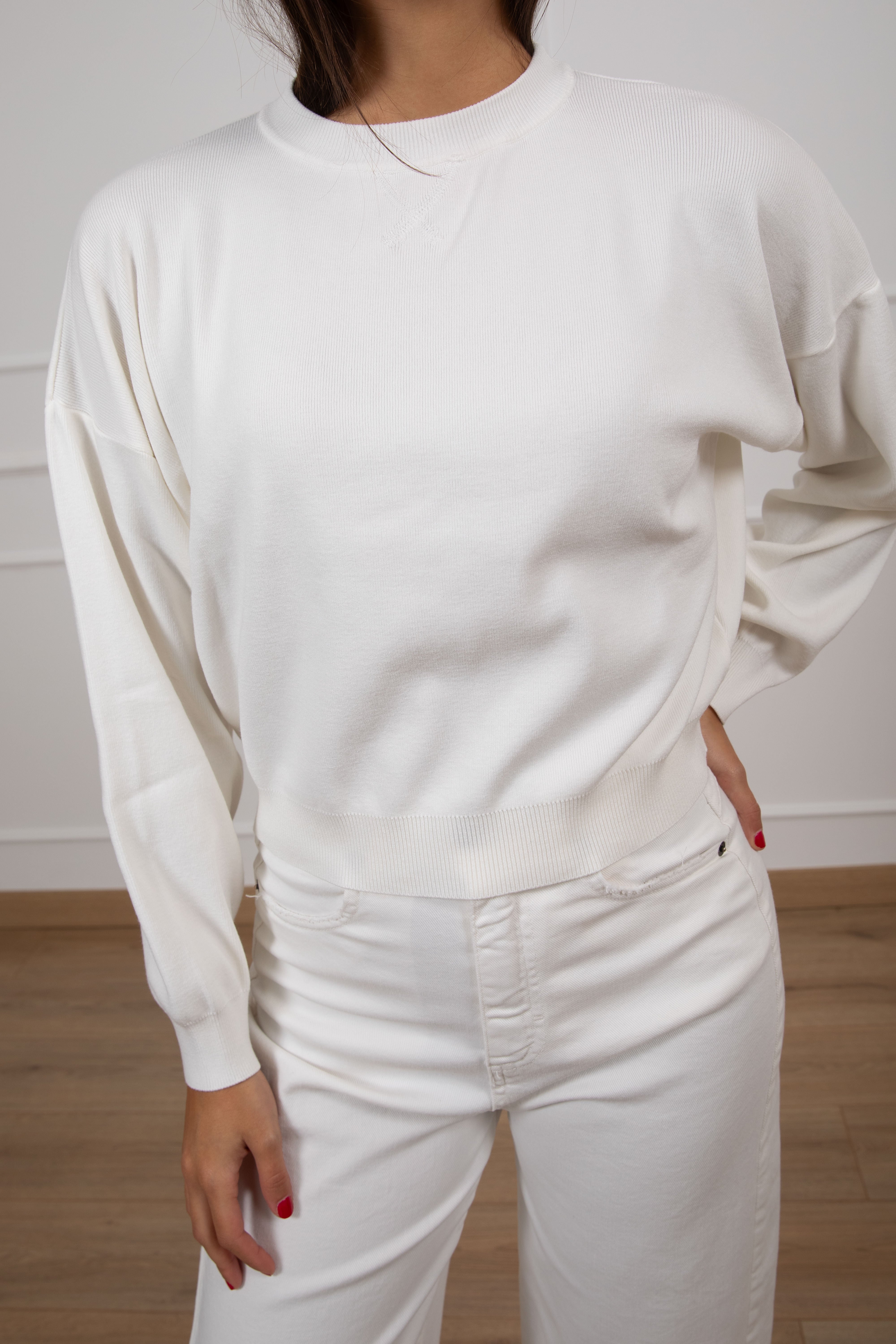 Maglia in viscosa con spalla scesa ViCOLO