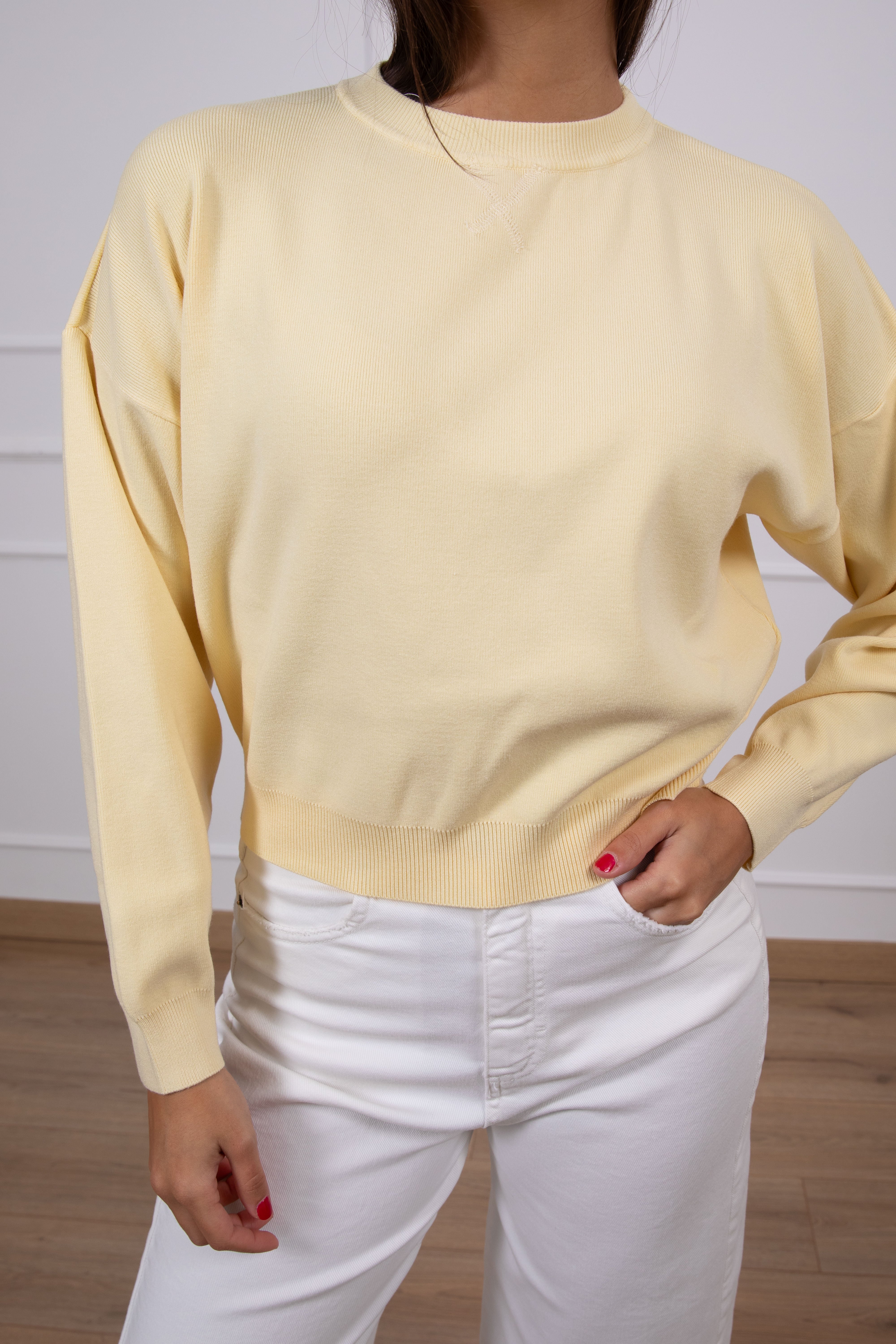 Maglia in viscosa con spalla scesa ViCOLO