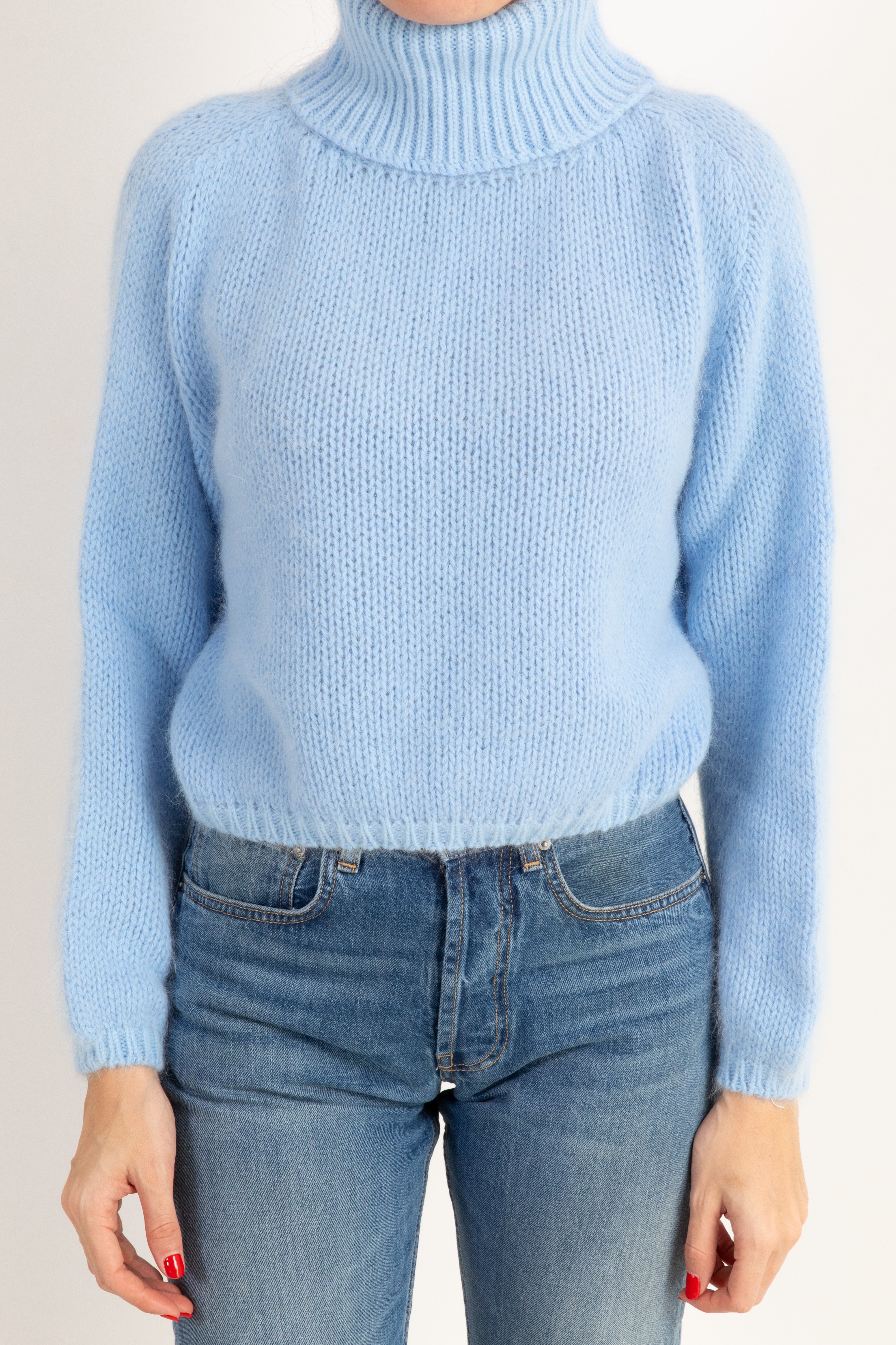 Pull cropped a collo alto in angora e lana ViCOLO