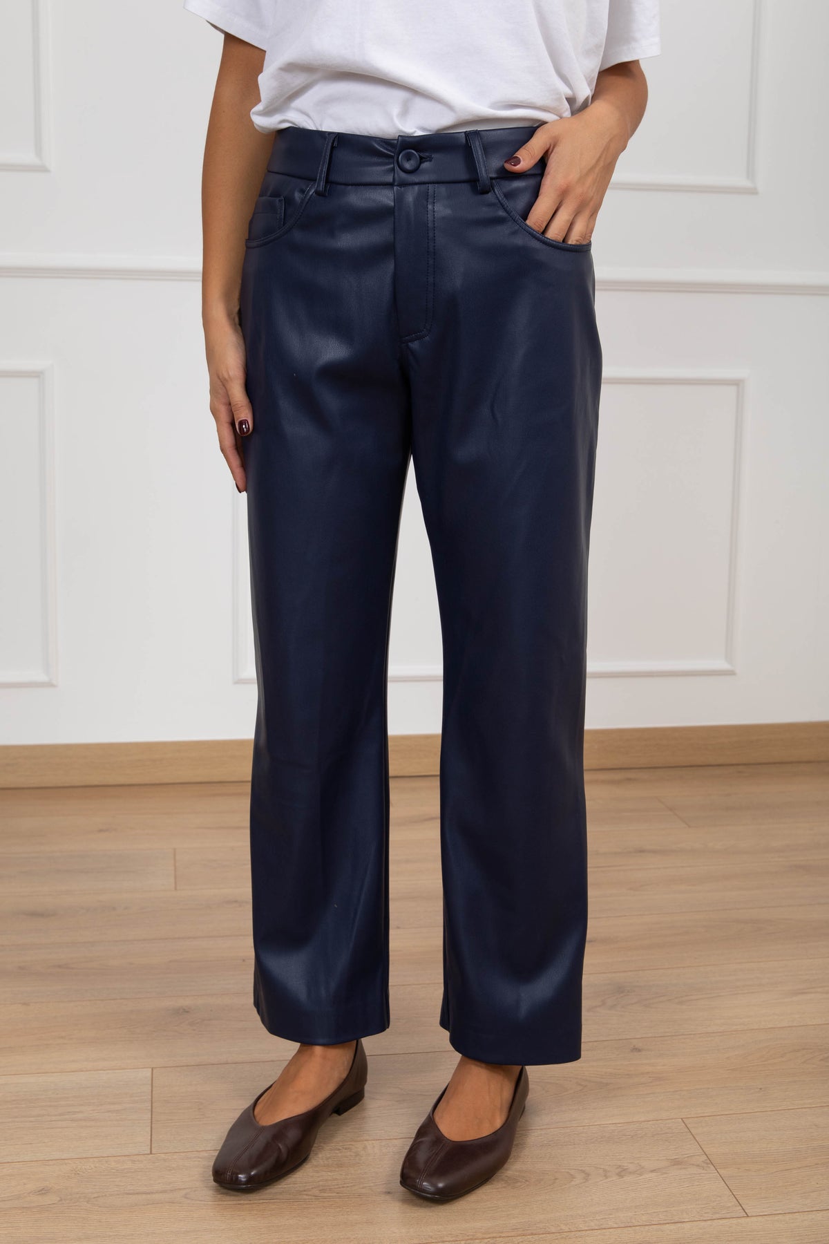 PRE ORDER 12/10 Pantalone Tom in eco-pelle variante blu Motel