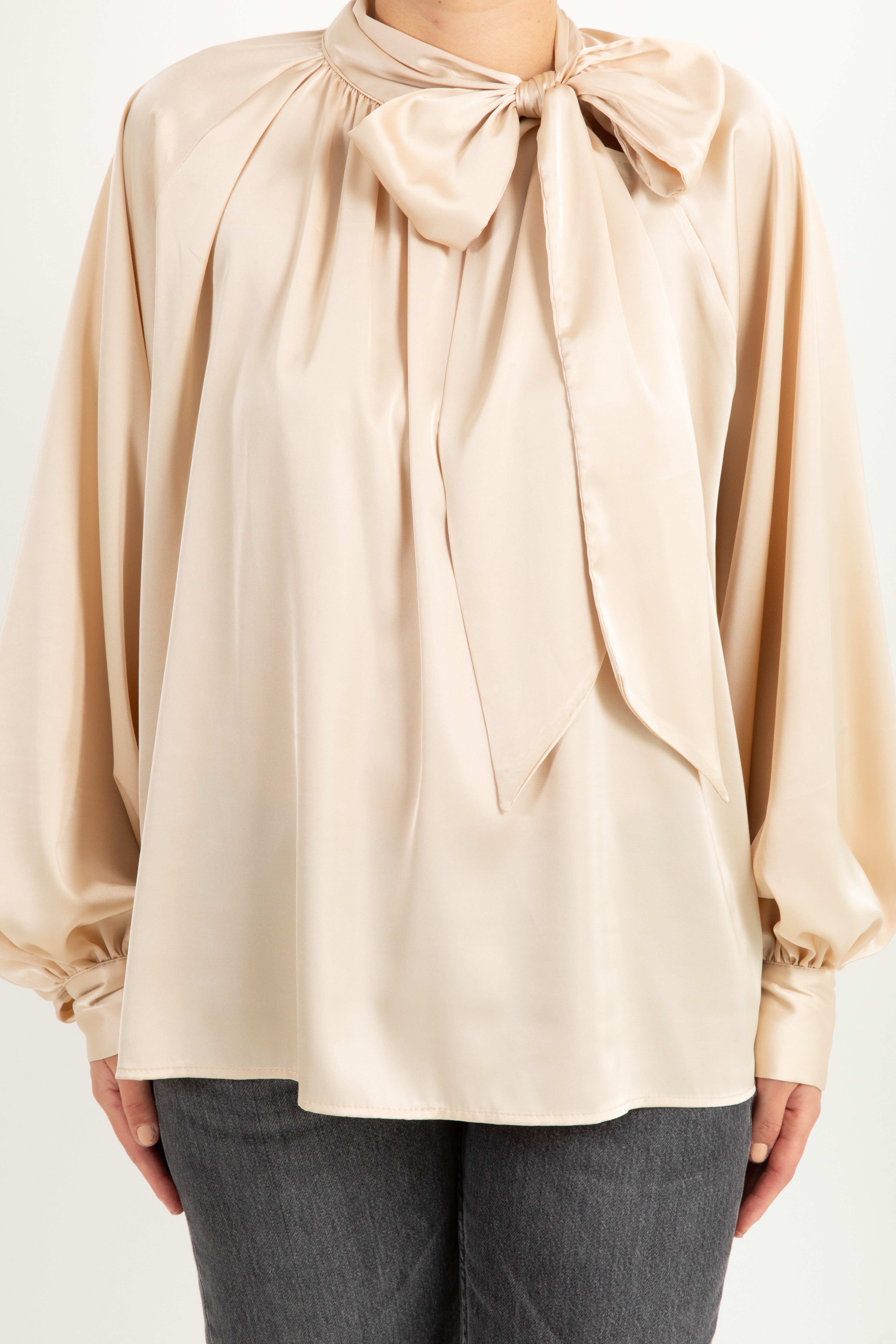 Blusa in viscosa con fiocco ViCOLO