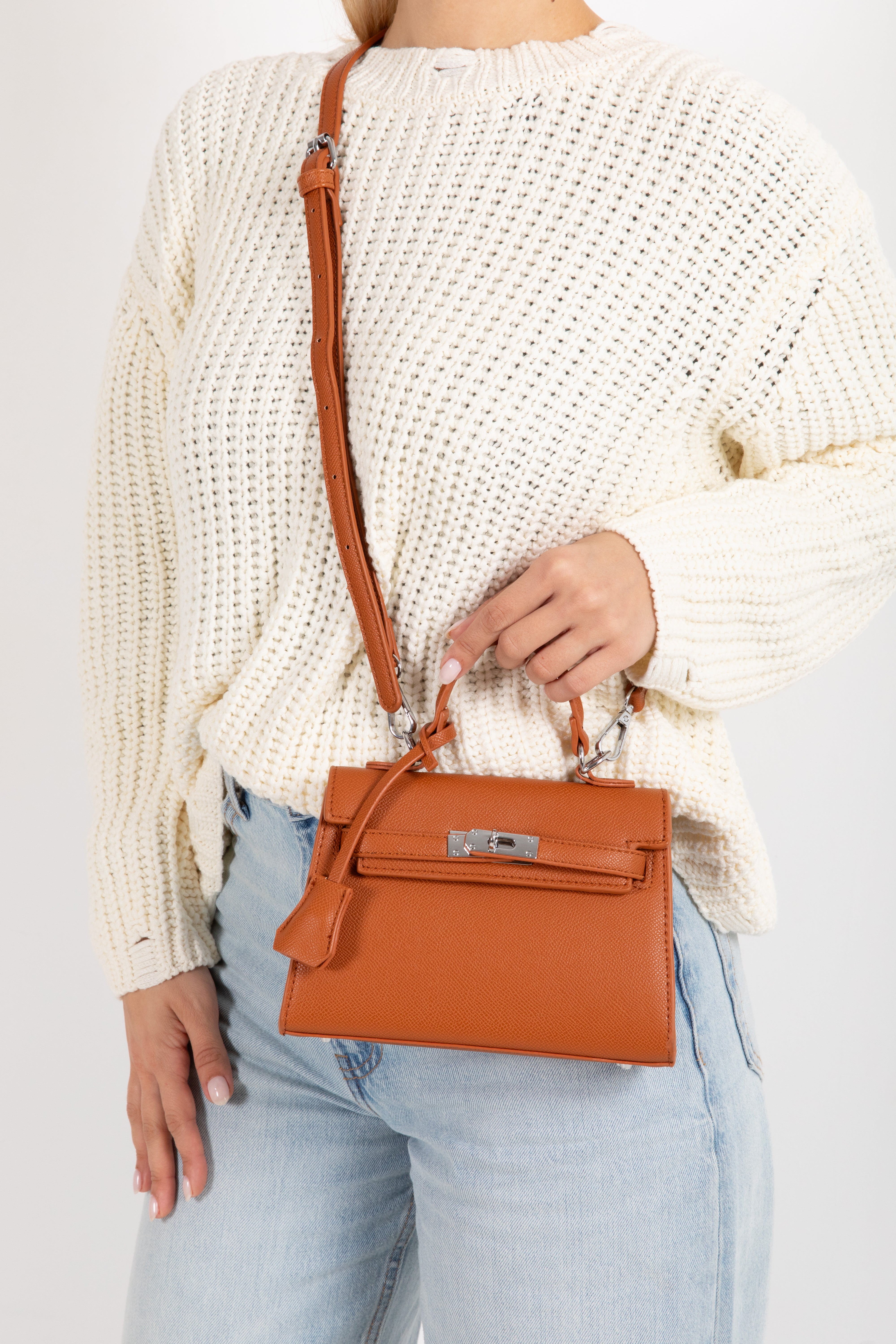 Handbag piccola in eco-pelle con lucchetto