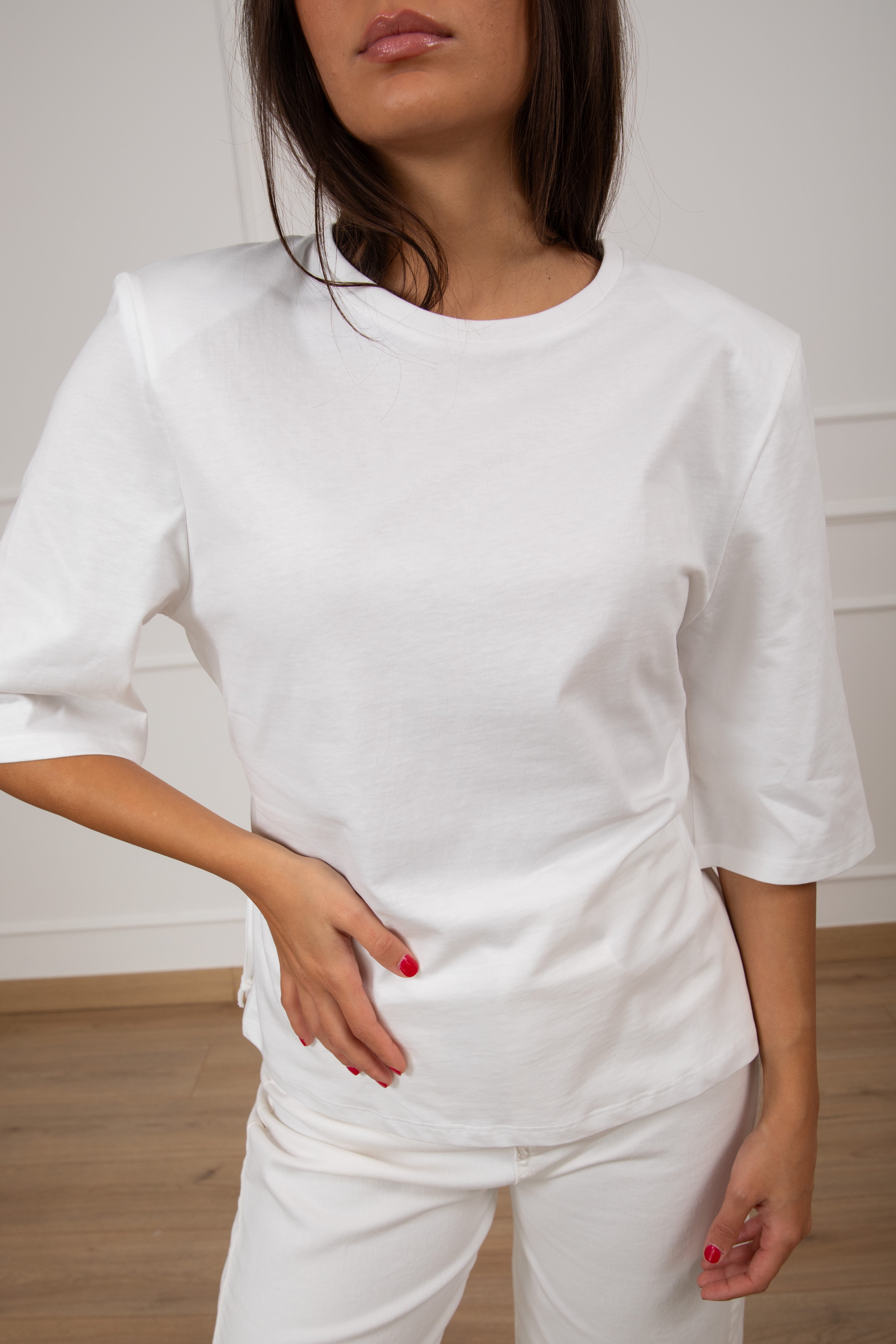 T-shirt con intreccio sul retro ViCOLO