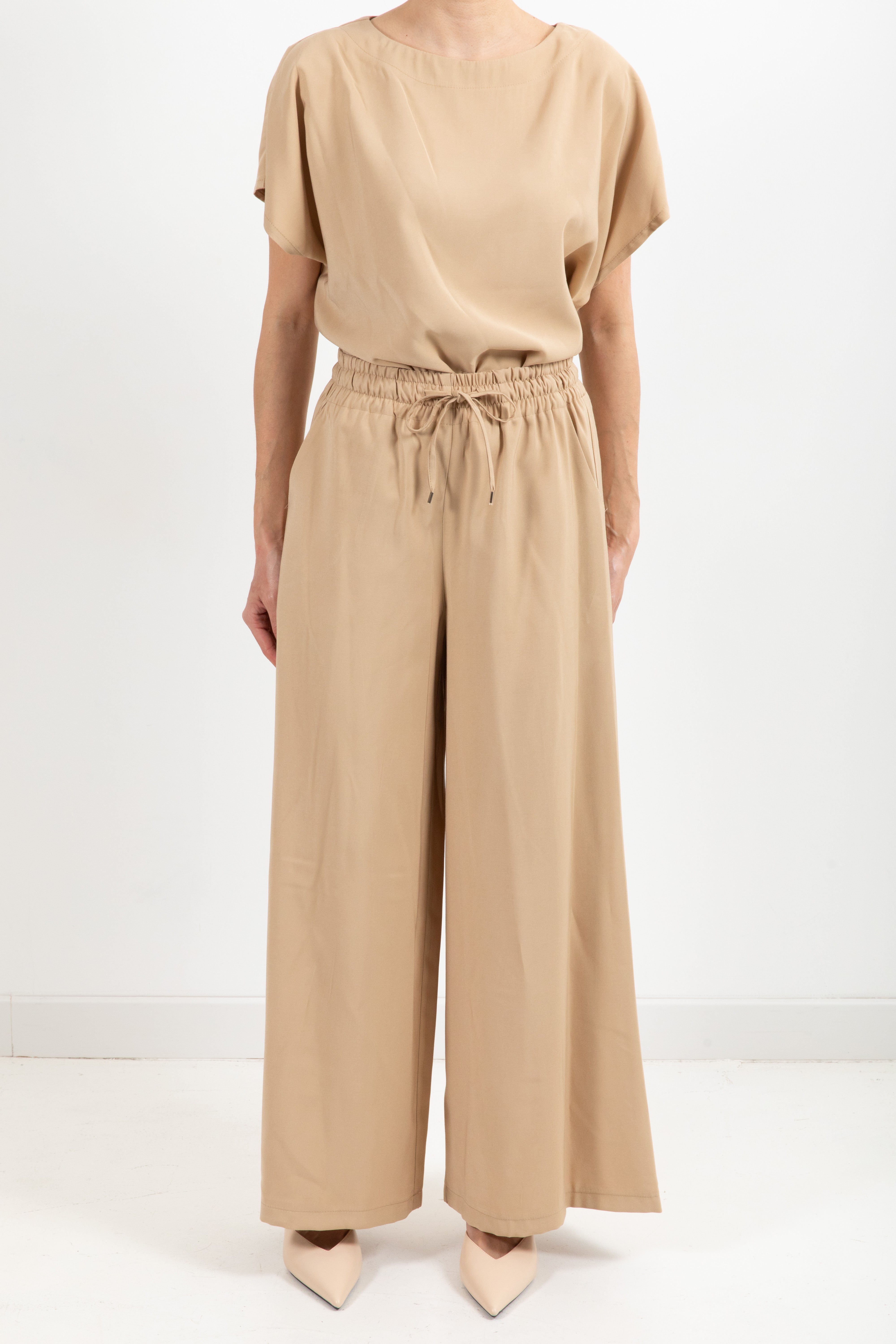 Coordinato blusa e pantalone con elastico Tensione IN