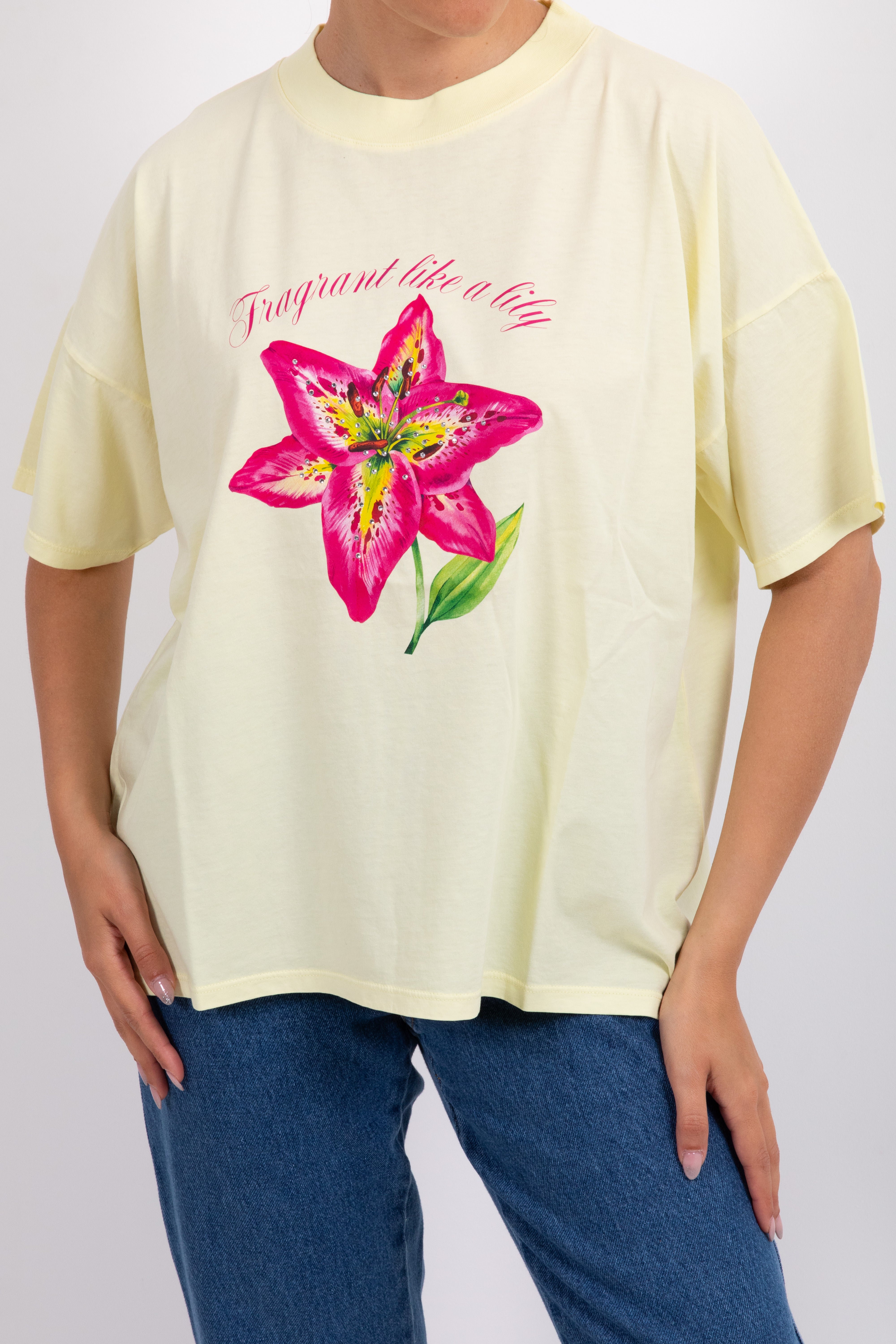 T-shirt over-size "Fragrant like a lily" ViCOLO