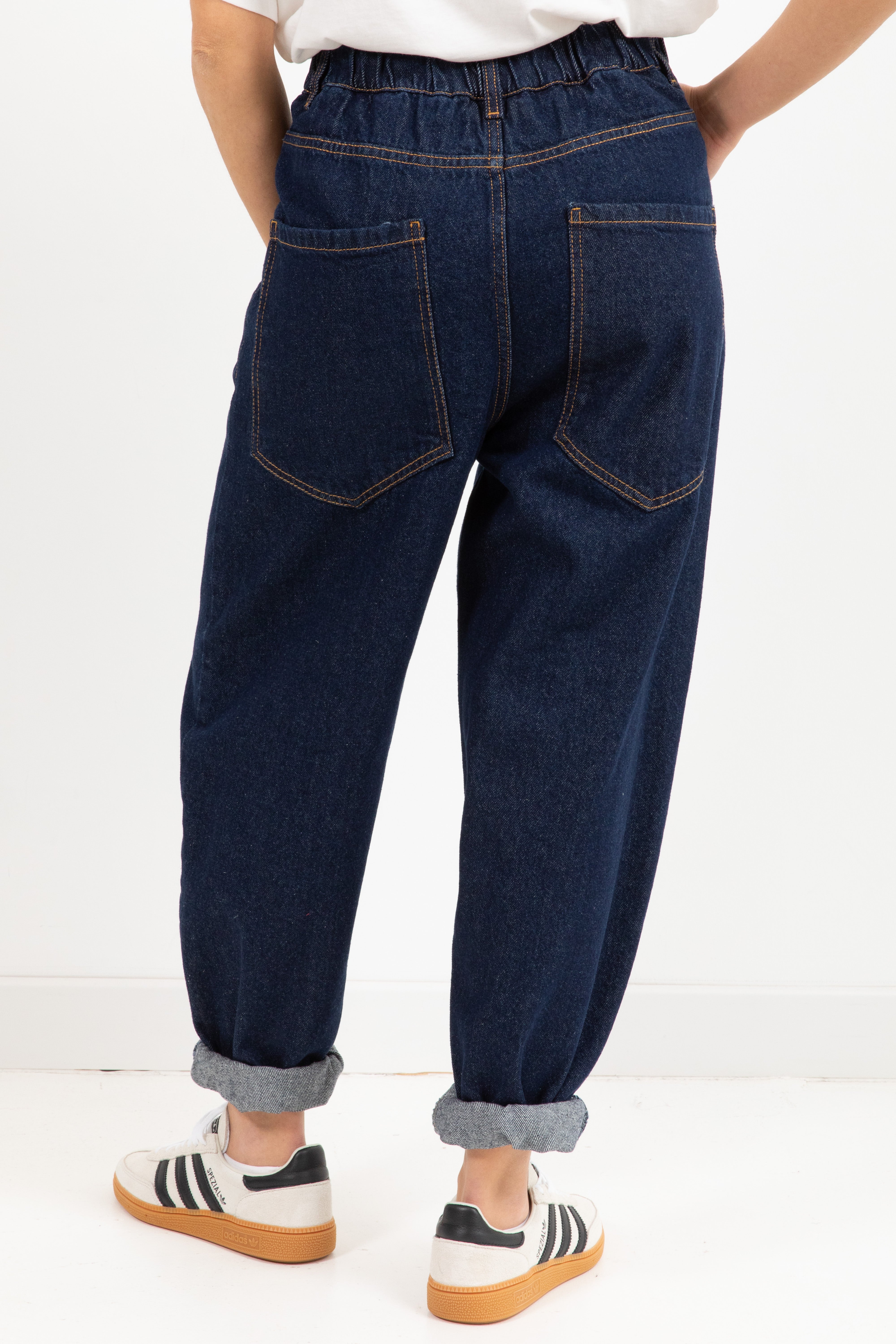 Jeans carrot-fit con elastico sul retro Dixie