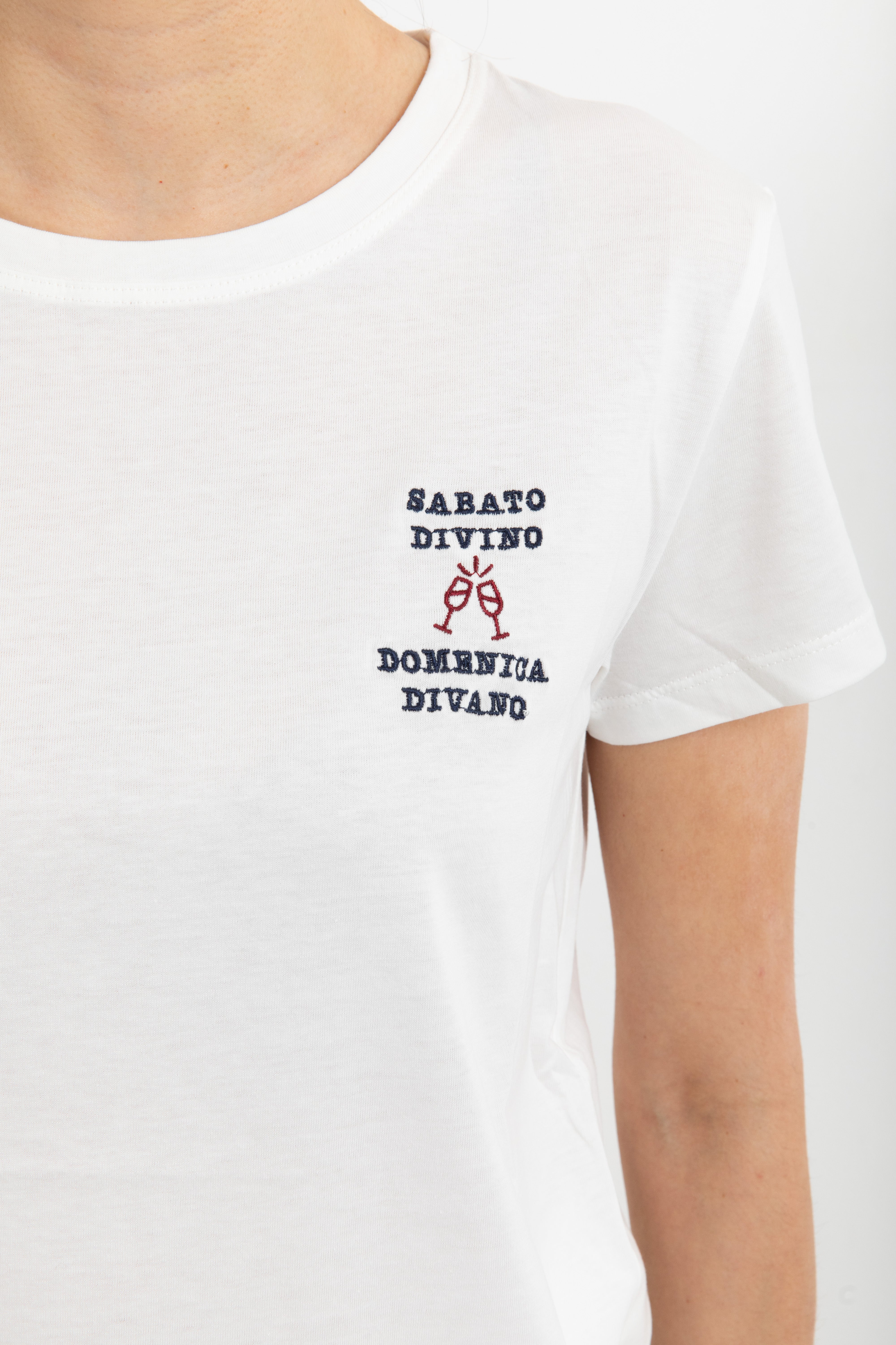 T-shirt "Sabato divino, domenica divano" ViCOLO