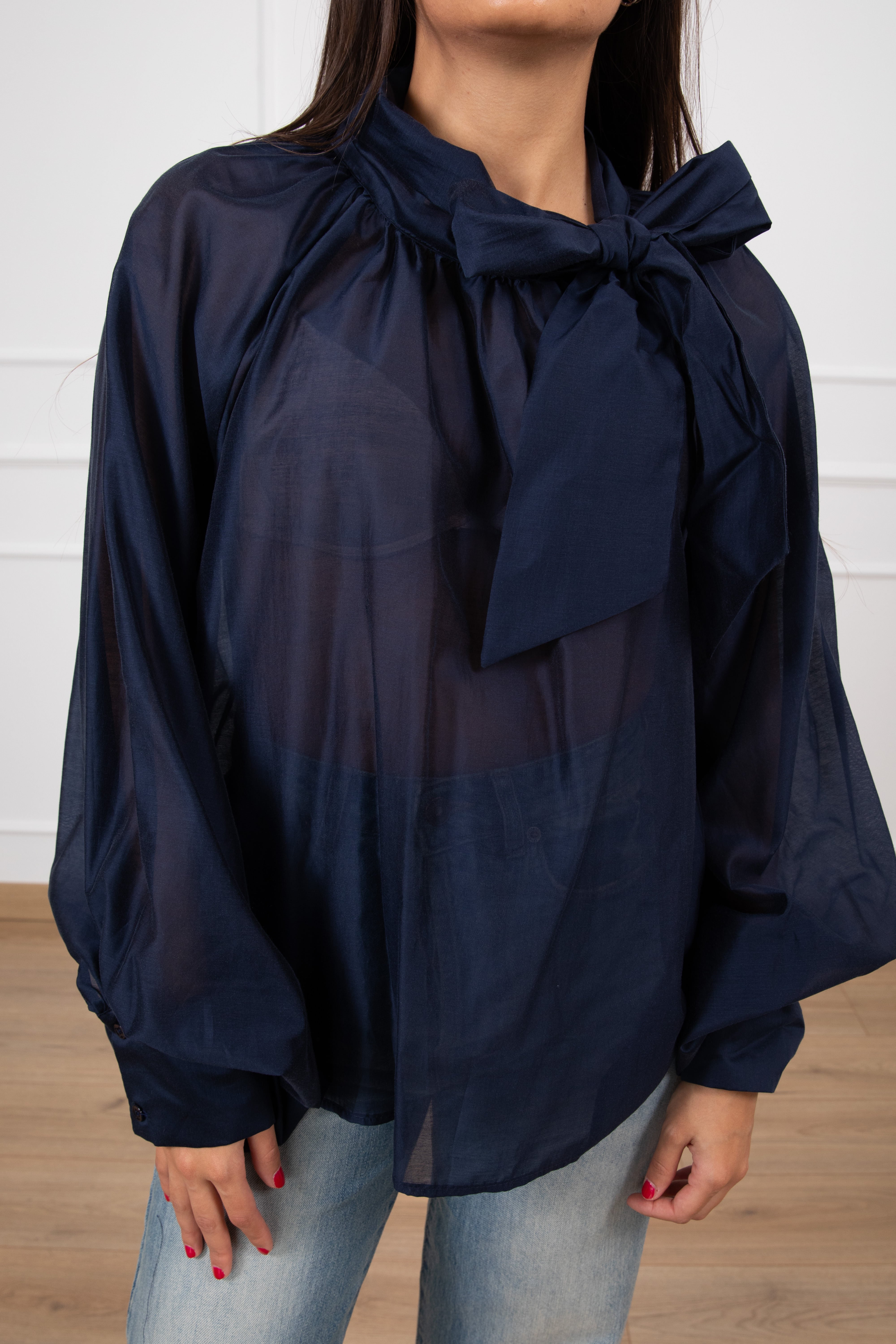 Blusa in lyocell con fiocco ViCOLO