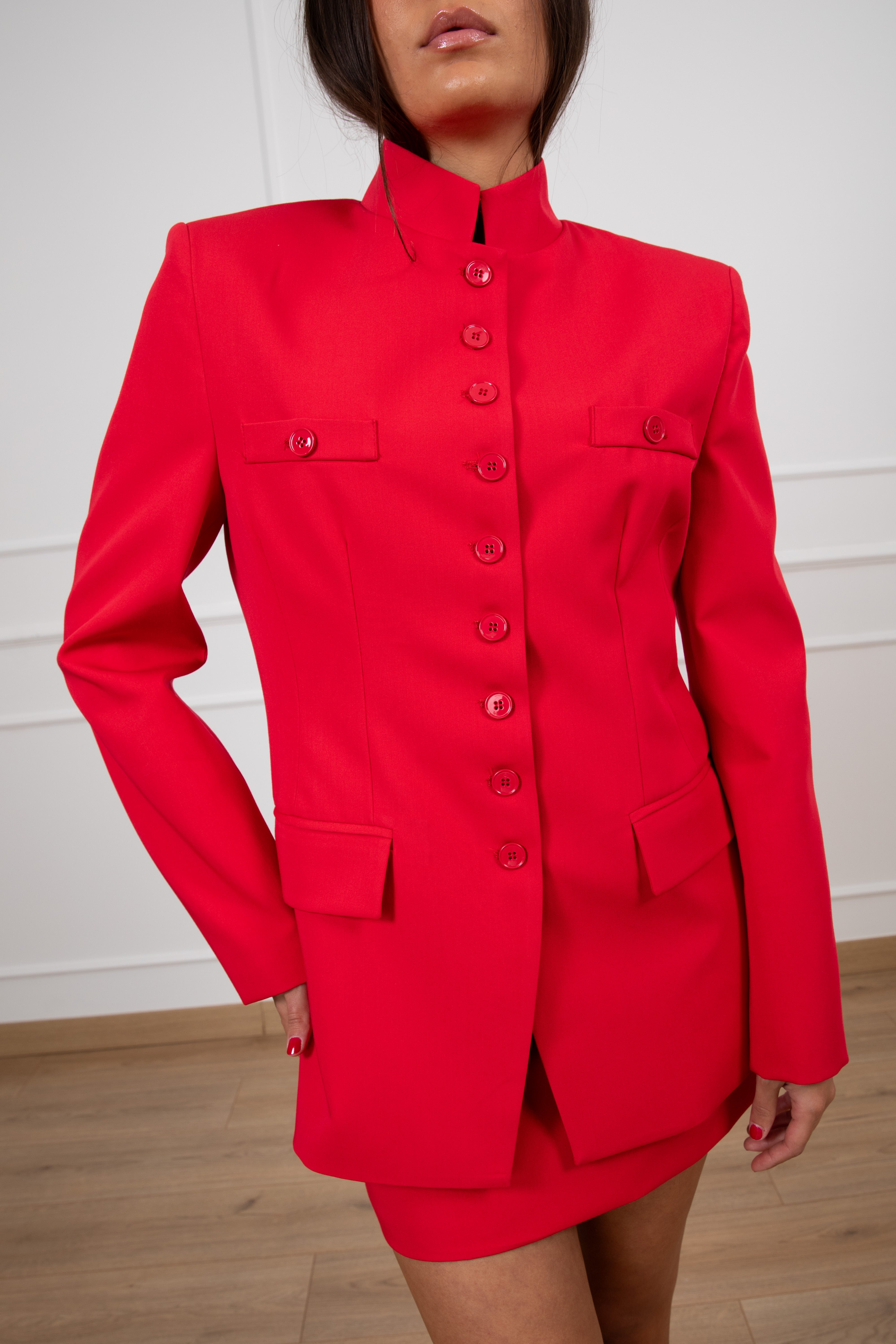 Giacca sfiancata con colletto e tasche a patta ViCOLO