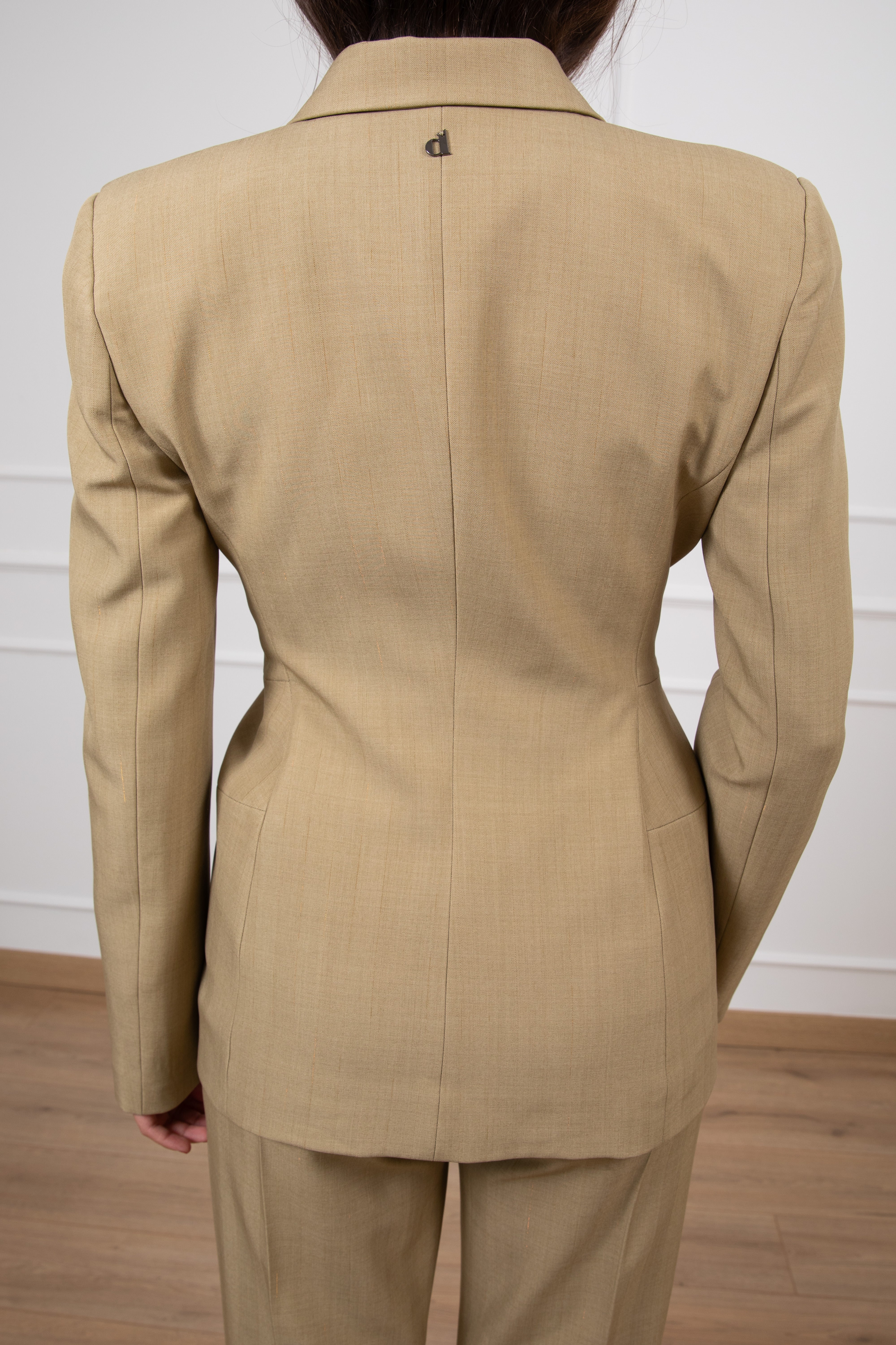 Tailleur giacca doppio-petto avvitata e pantalone gamba larga Dixie