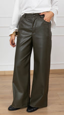 Pantalone 5 tasche in eco-pelle variante militare ViCOLO