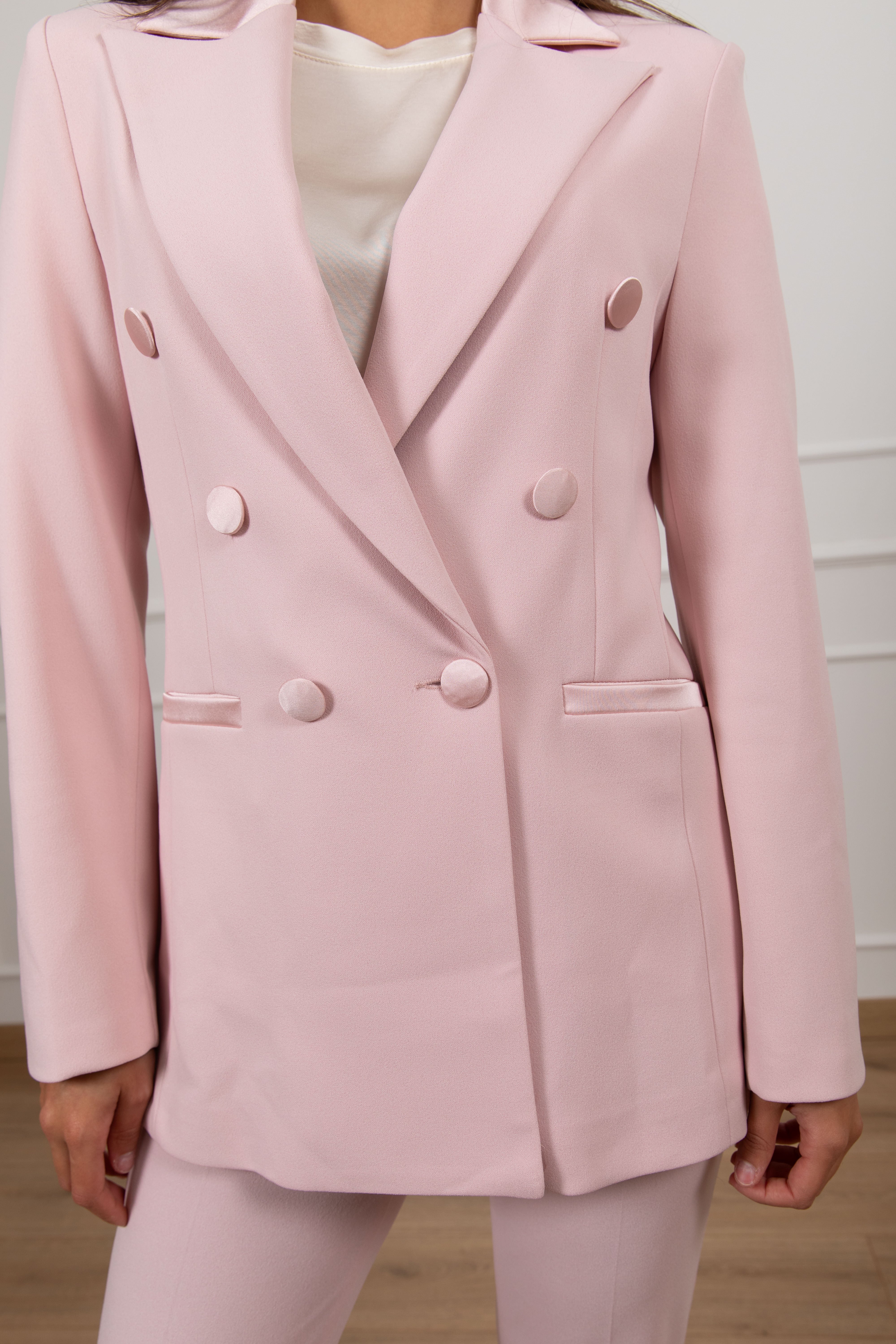 Tailleur smoking giacca 6 bottoni e pantalone a zampetta Susy Mix