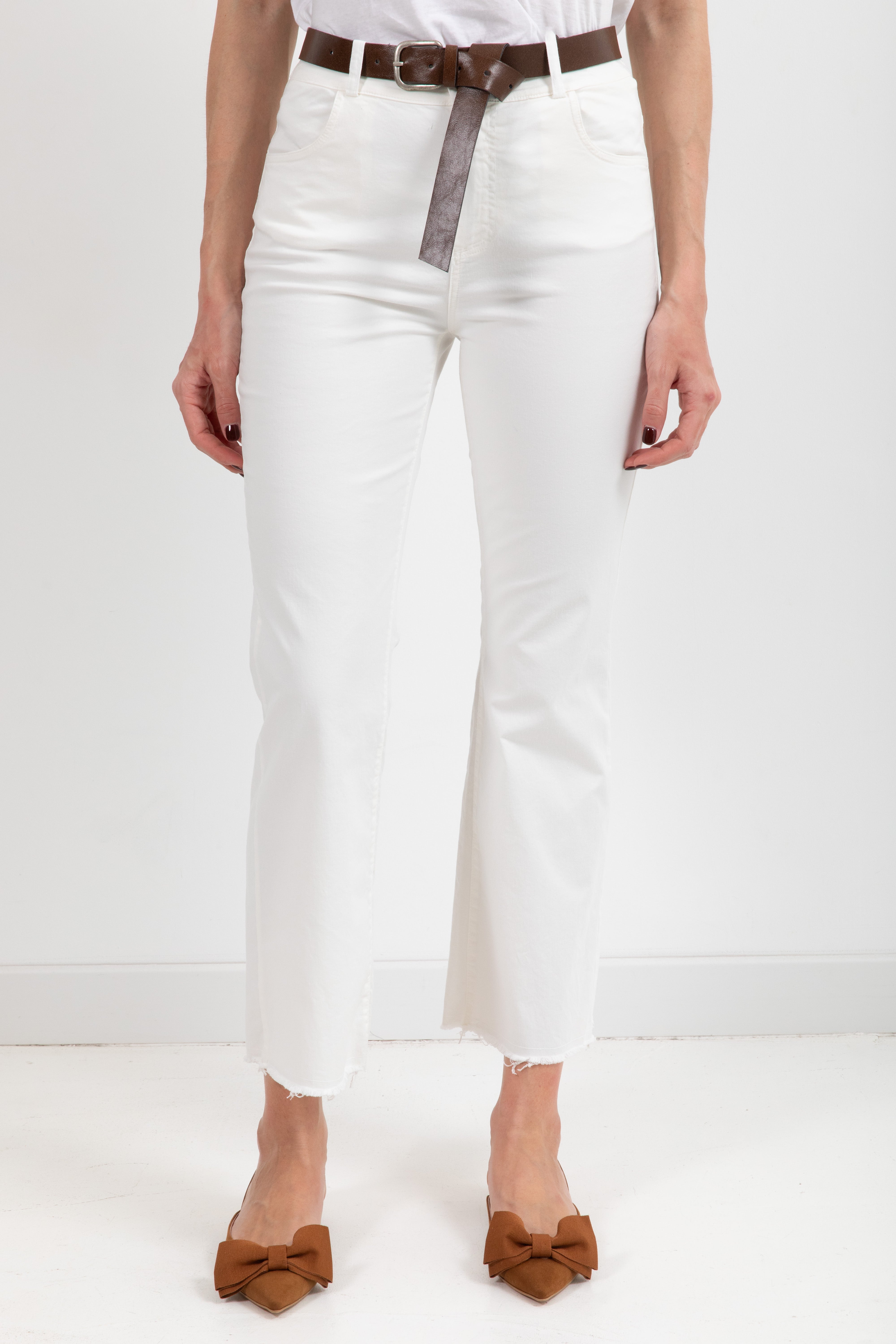 Pantalone sigaretta sfrangiato sul fondo Tensione IN