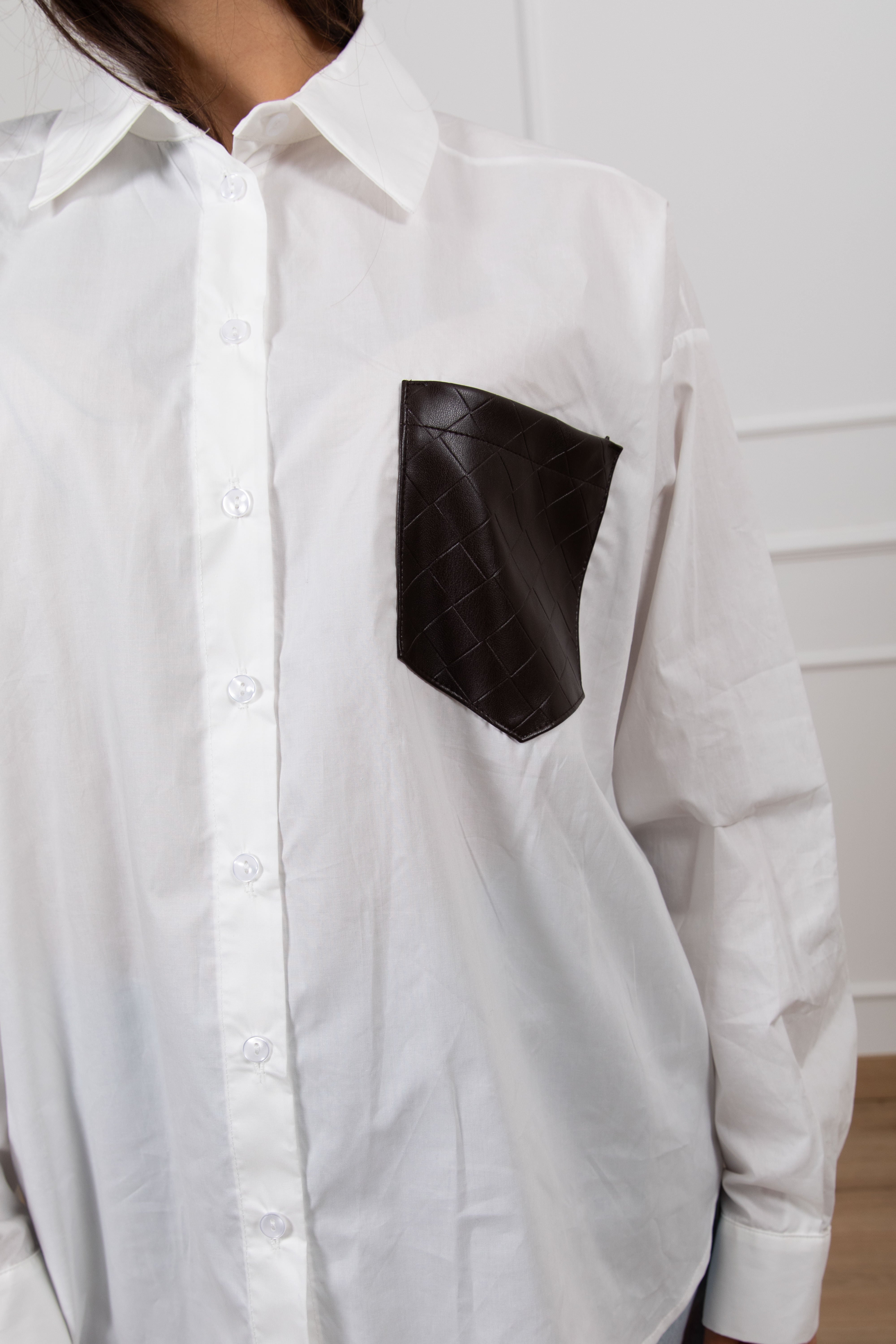 Camicia over-size con tasca in eco-pelle intrecciata Motel