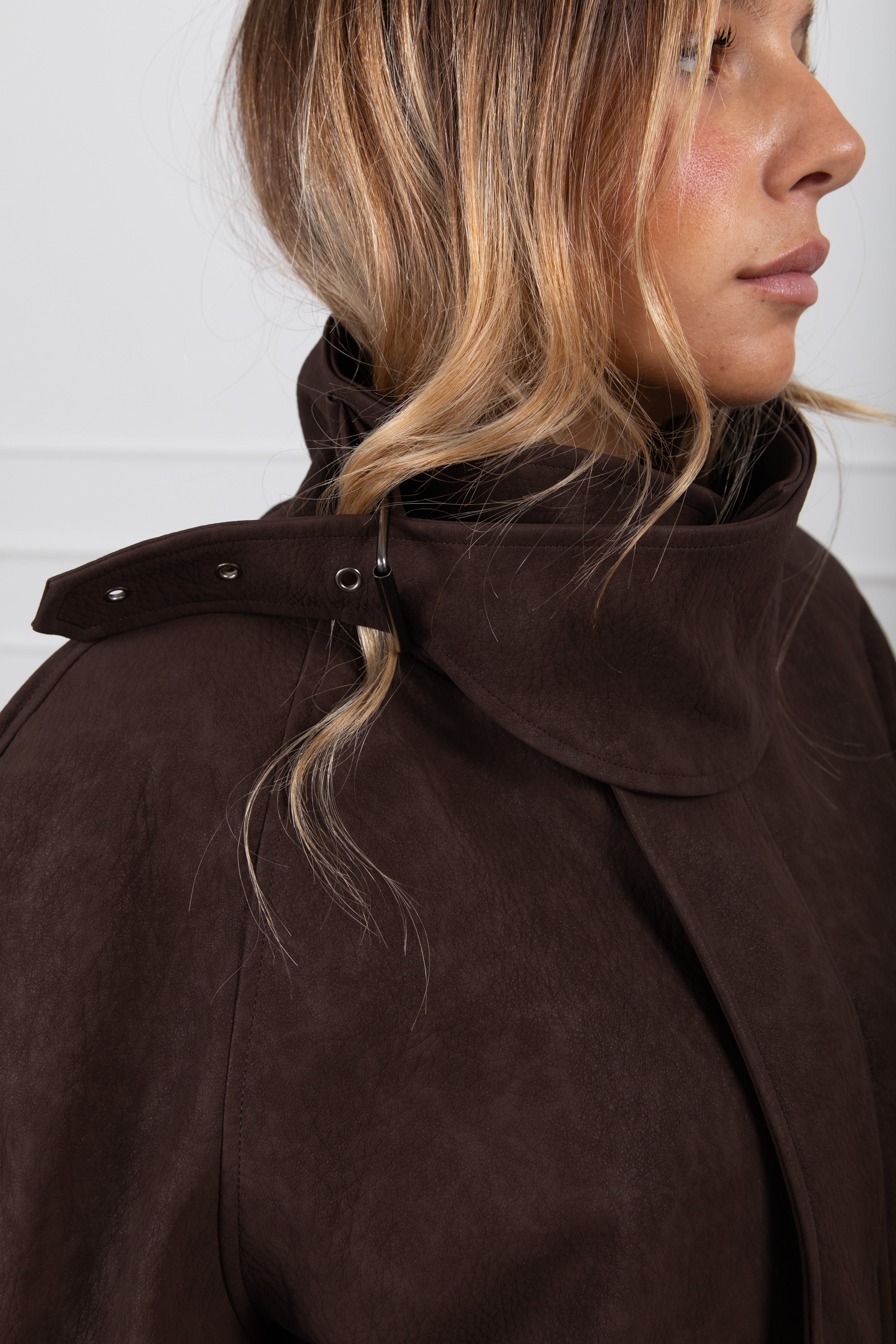 Bomber in eco-pelle martellata con collo a ciambella Haveone
