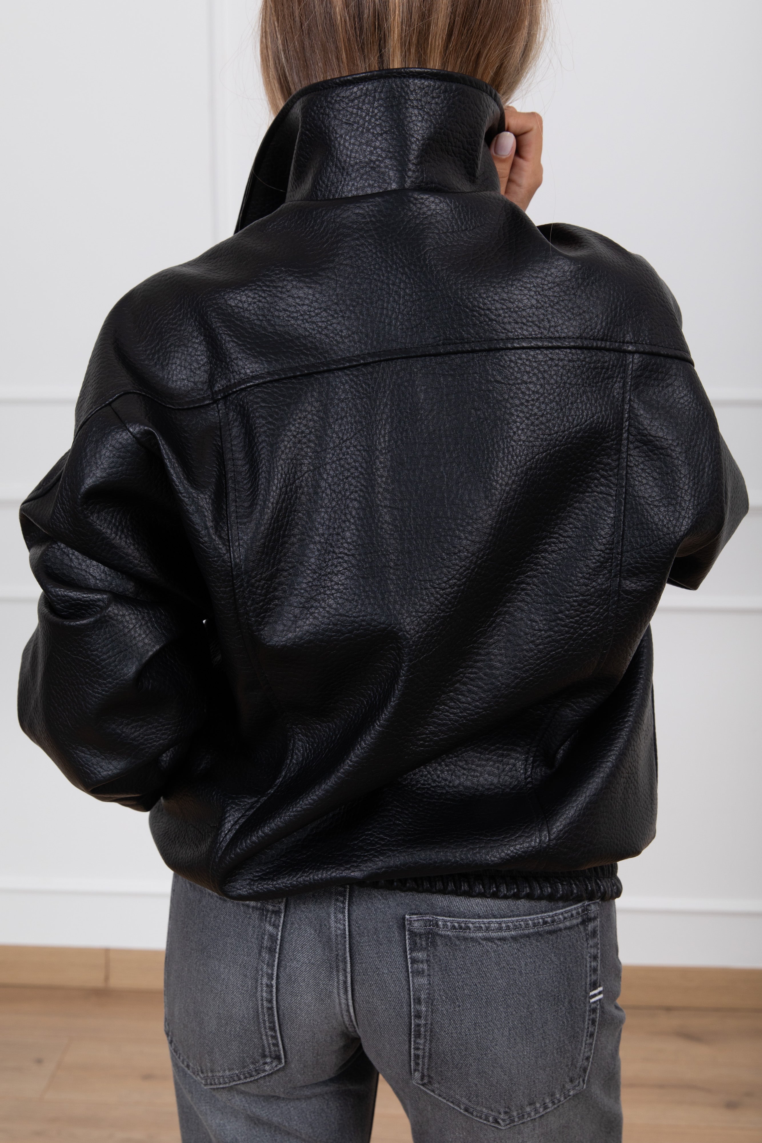Bomber in eco-pelle martellata Haveone