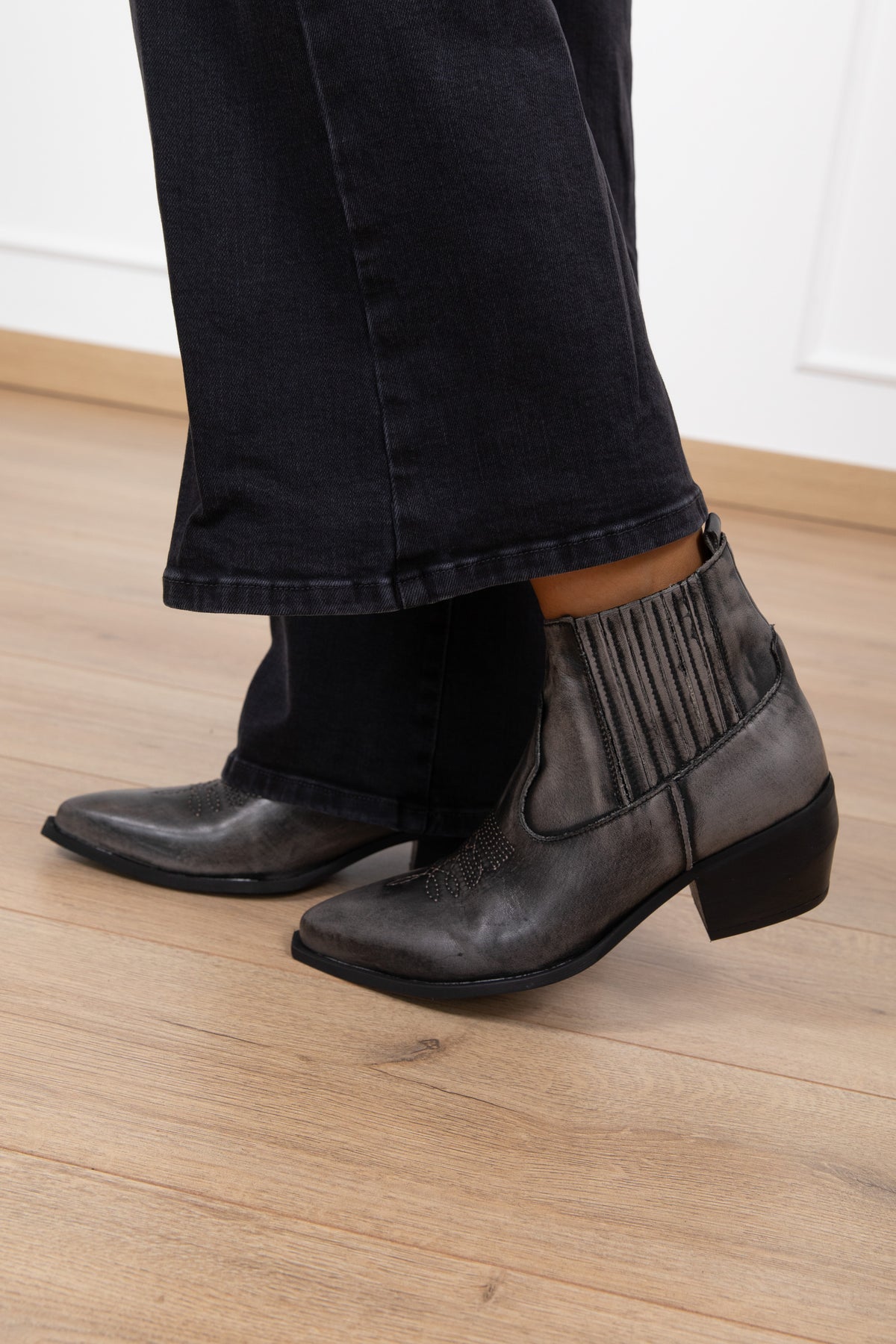 Texano basso in pelle effetto invecchiato Divine Follie