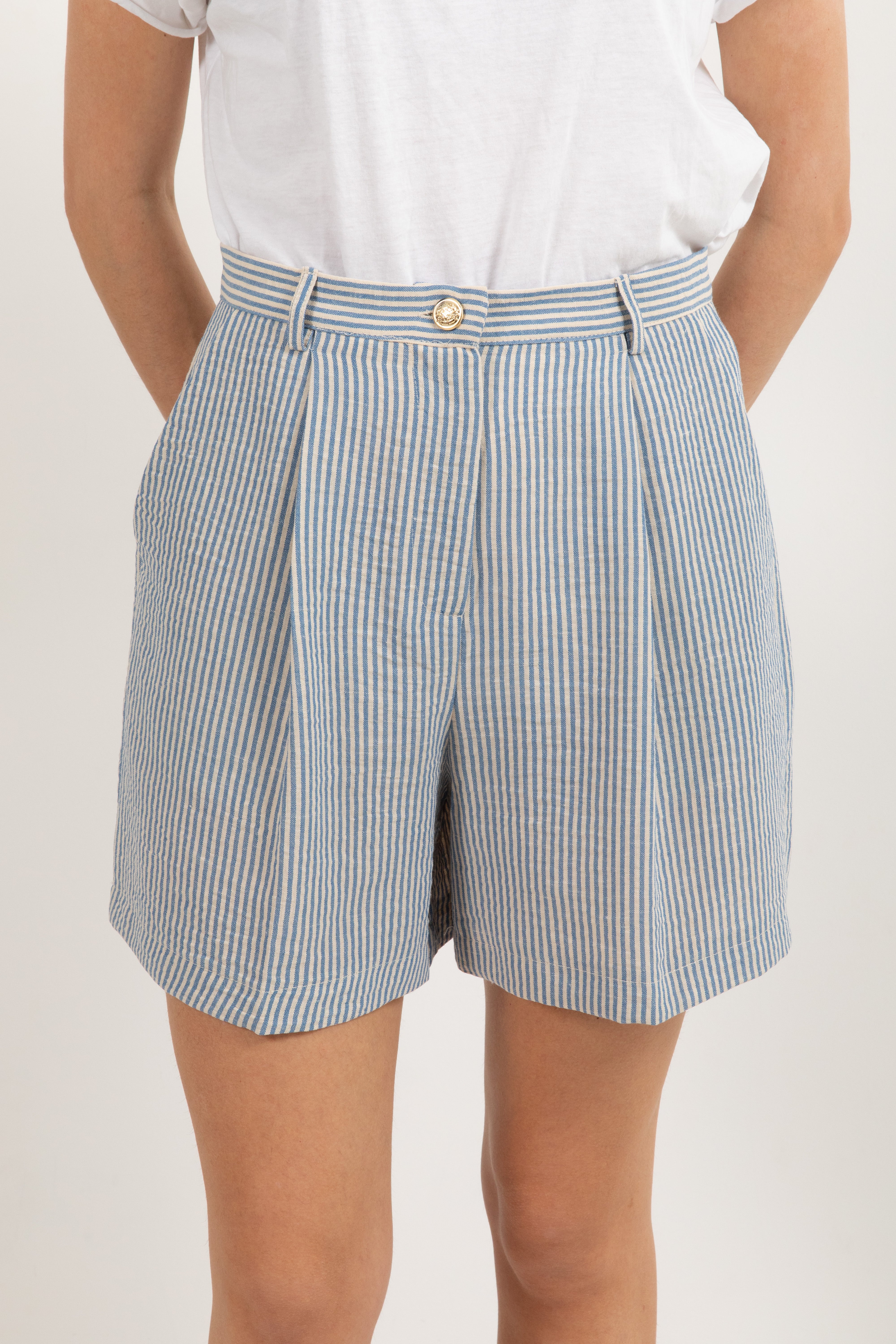 Short gessato con pinces Susy Mix