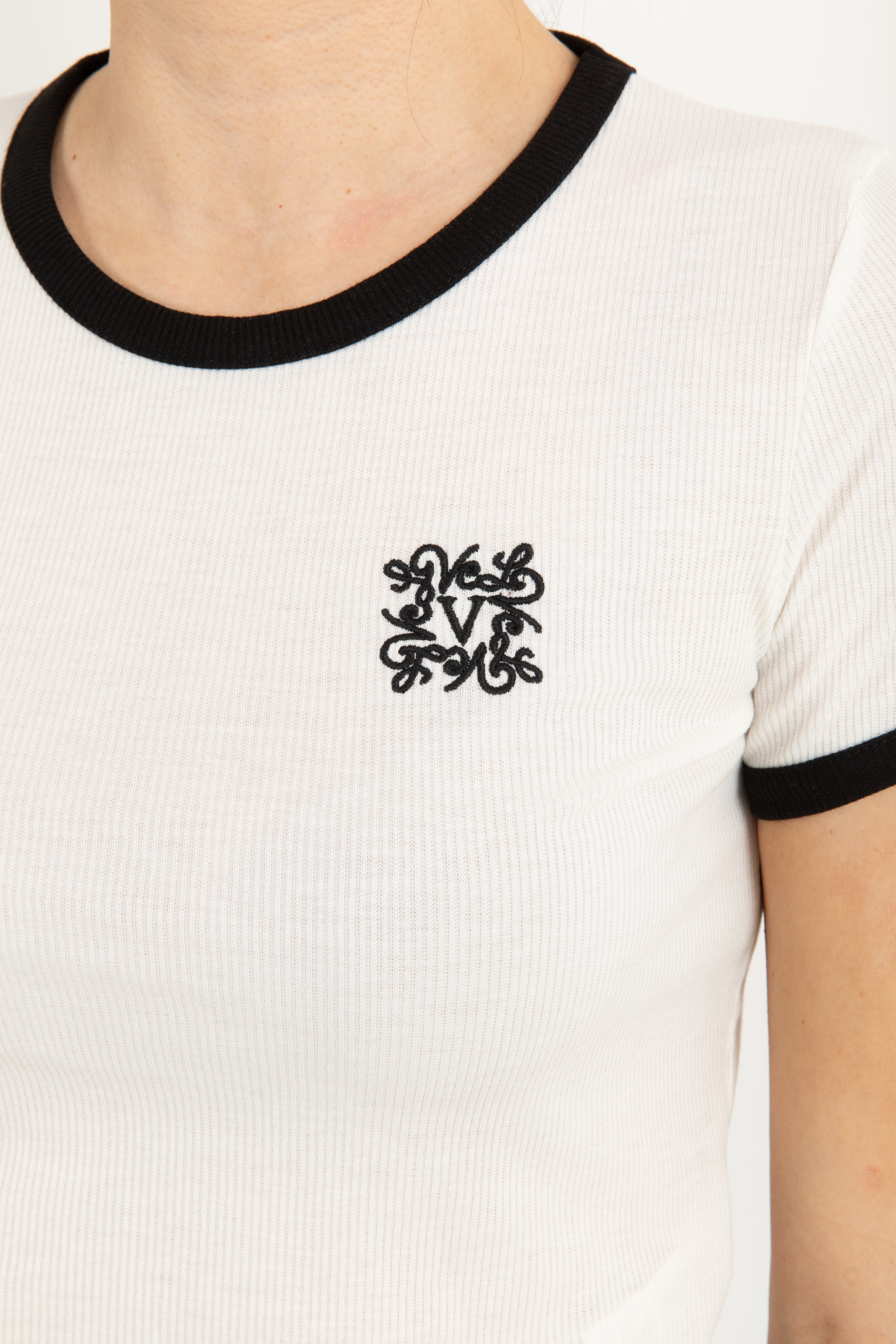 T-shirt in maglia monogram ricamato ViCOLO