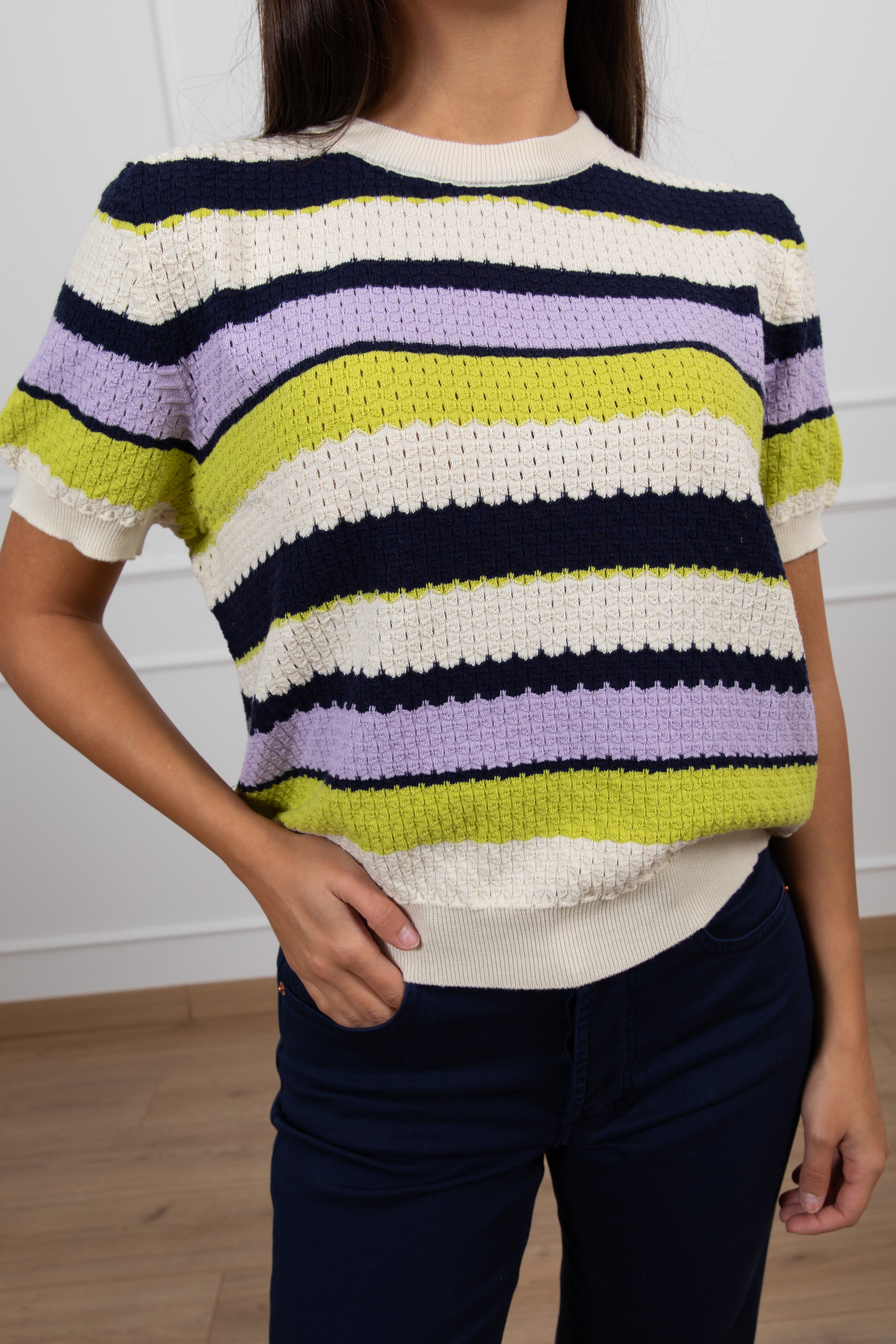 T-shirt in cotone a righe con motivo traforato ViCOLO