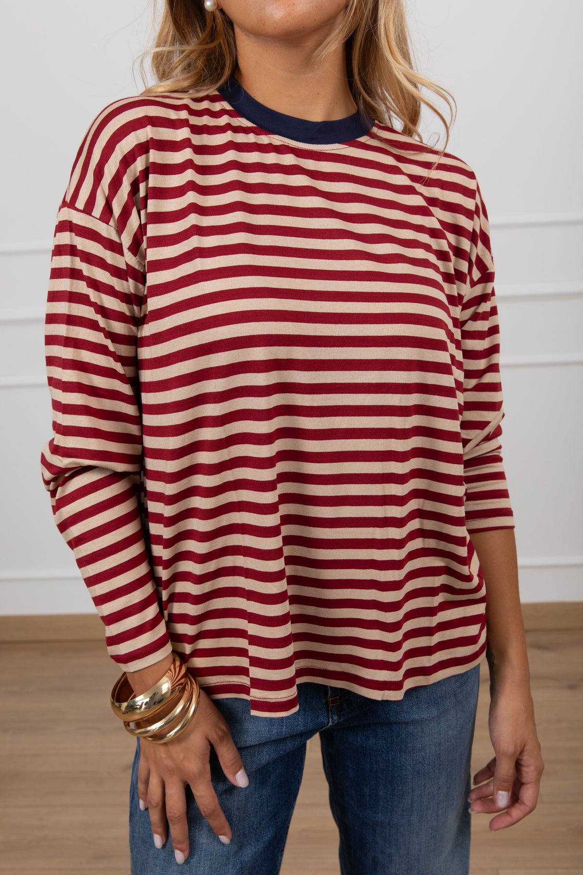 T-shirt scatoletta a righe con collo a contrasto Haveone