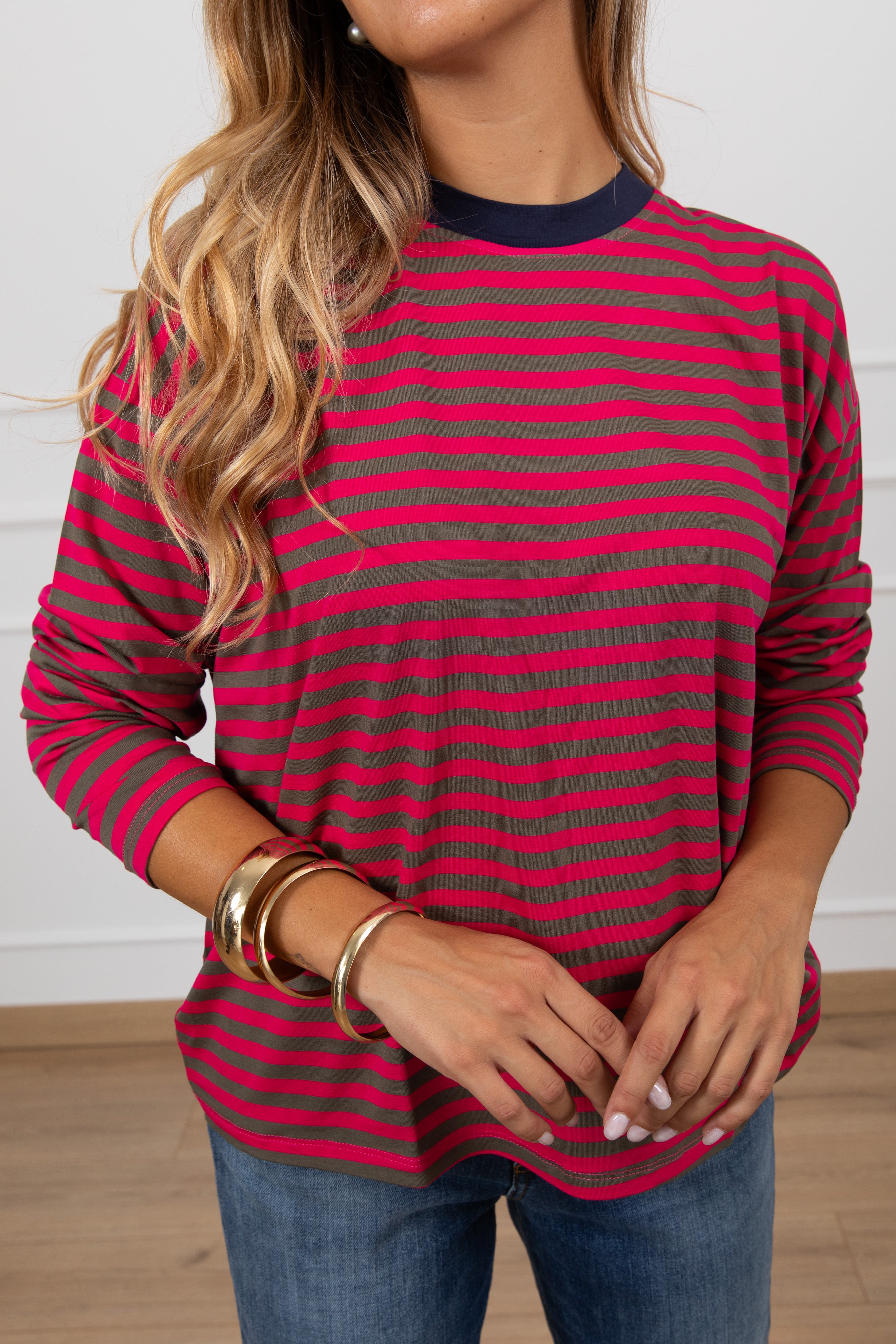 T-shirt scatoletta a righe con collo a contrasto Haveone